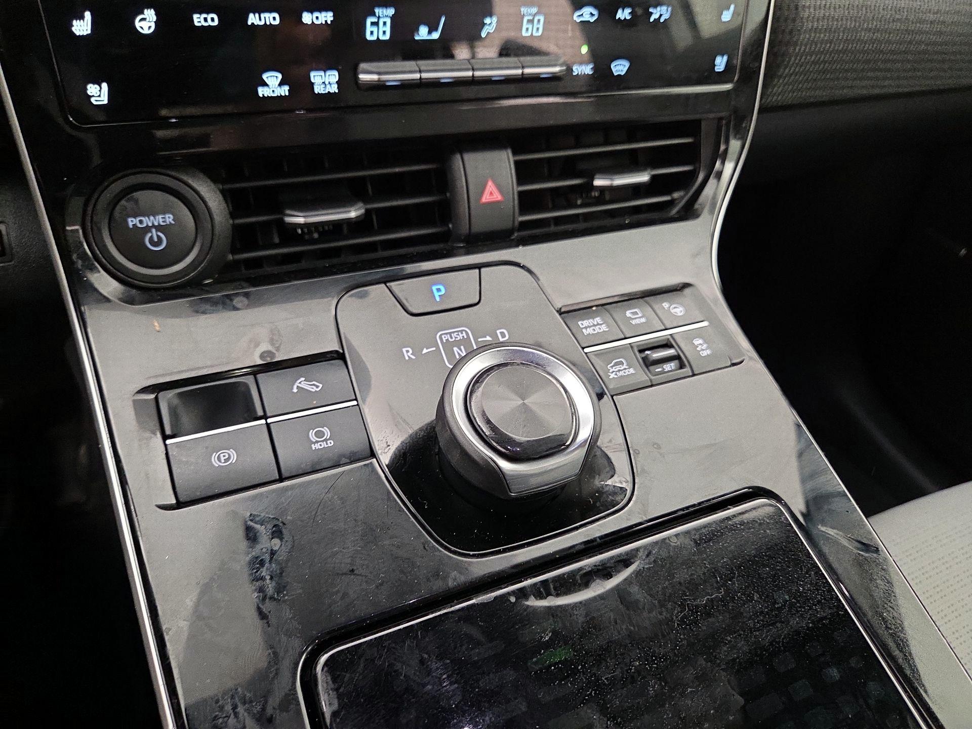 Thumbnail: 2025 Subaru Solterra - 18