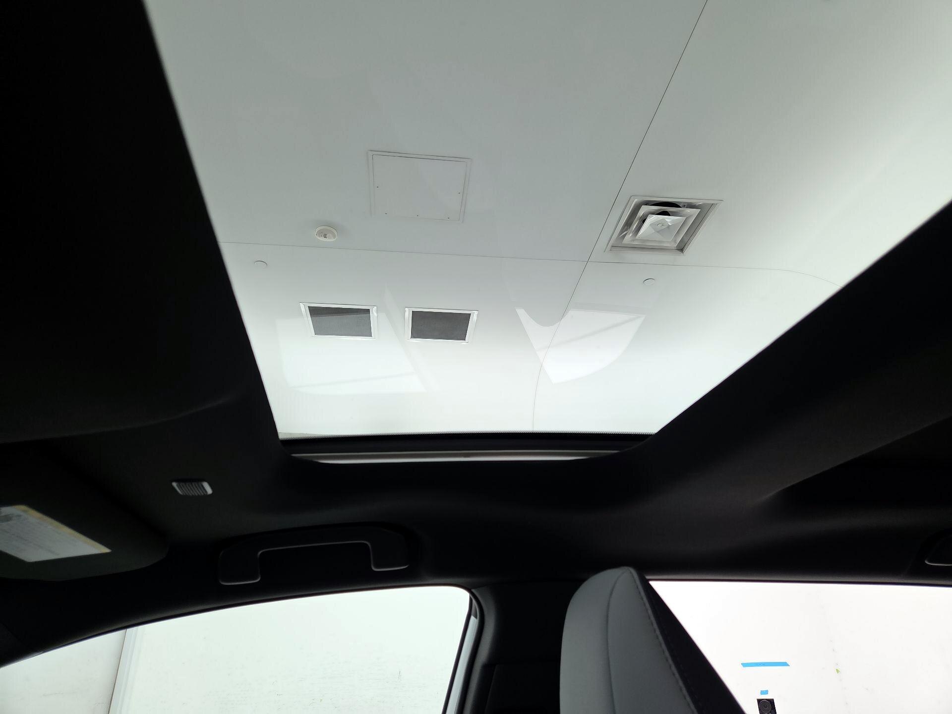 Thumbnail: 2025 Subaru Solterra - 20