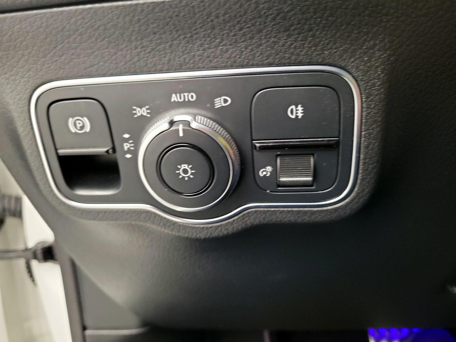 Thumbnail: 2021 Mercedes-Benz GLA - 11