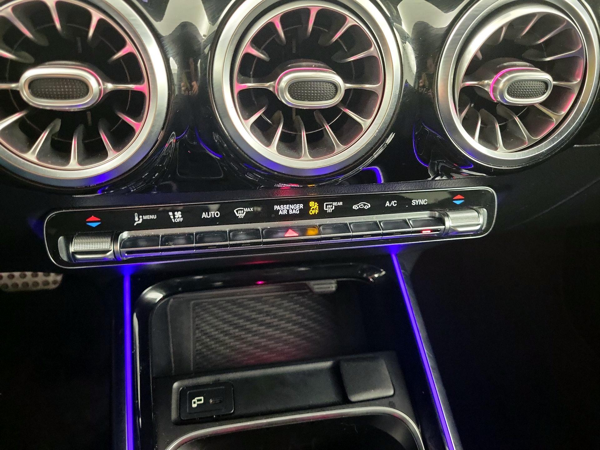 Thumbnail: 2021 Mercedes-Benz GLA - 14