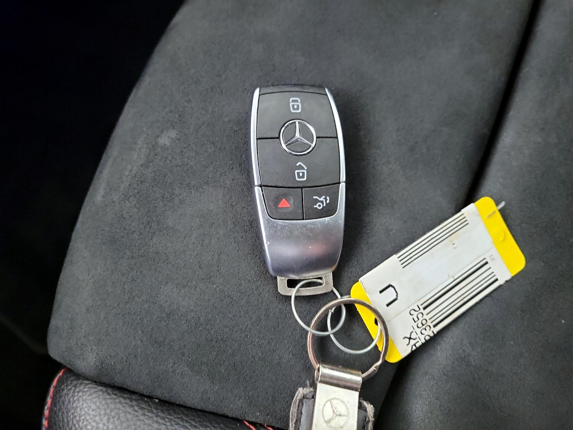 Thumbnail: 2021 Mercedes-Benz GLA - 20