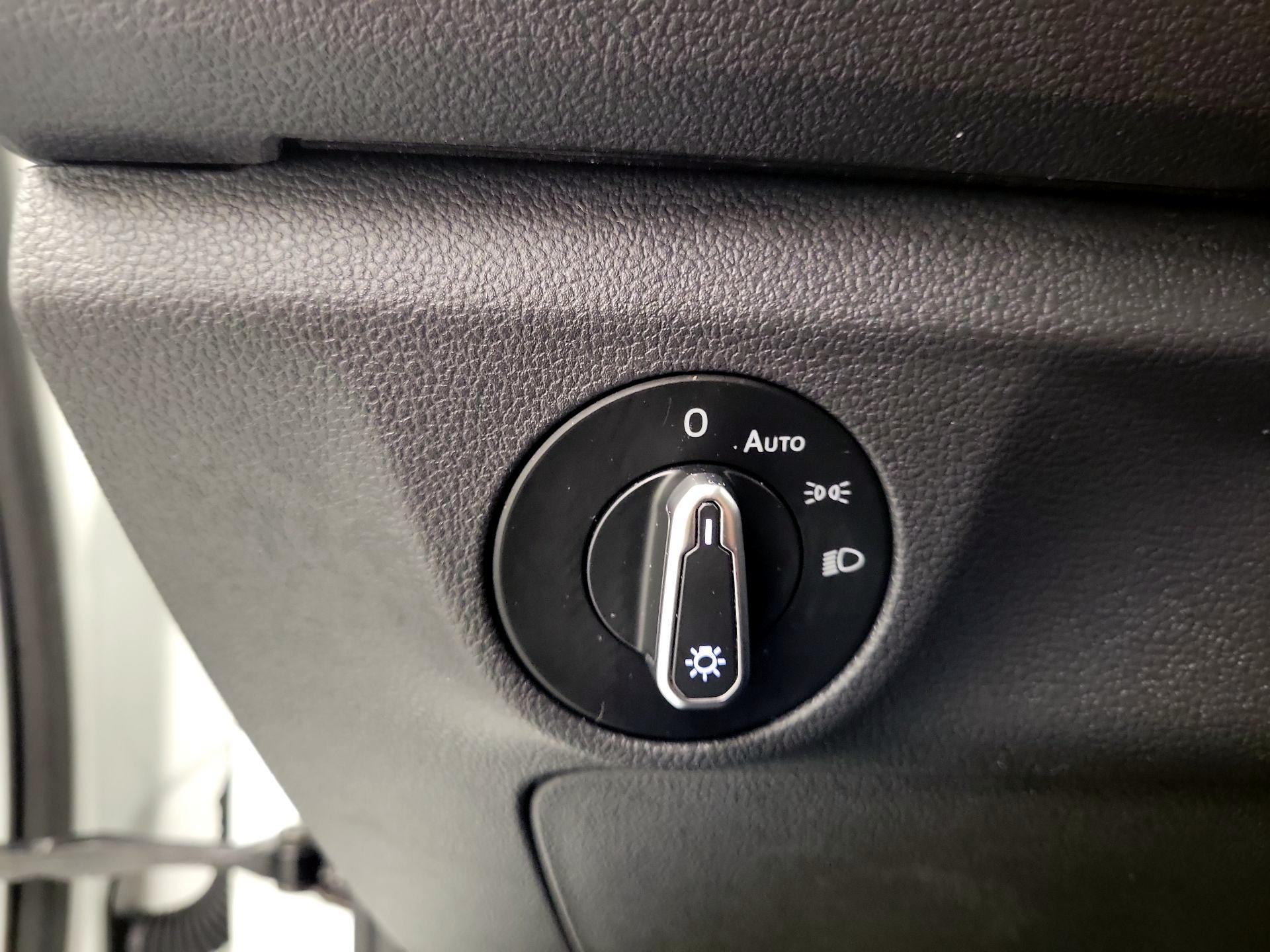 Thumbnail: 2024 Volkswagen Jetta - 11