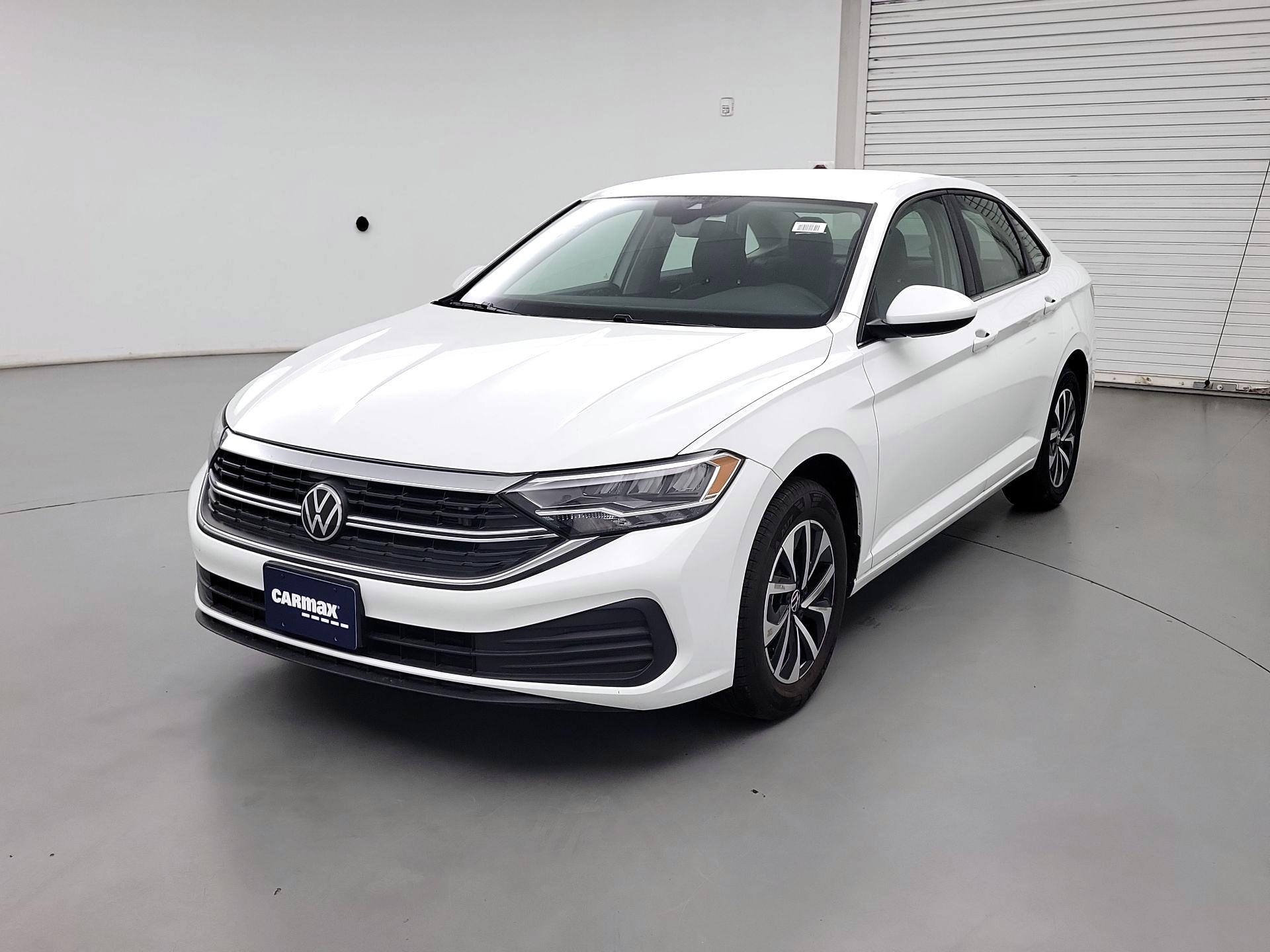 Thumbnail: 2024 Volkswagen Jetta - 3