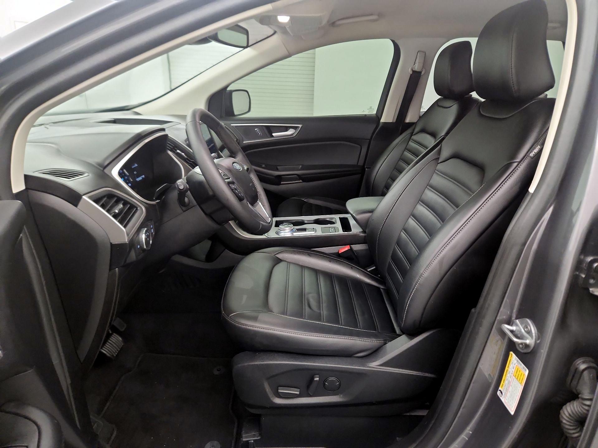 Thumbnail: 2021 Ford Edge - 9