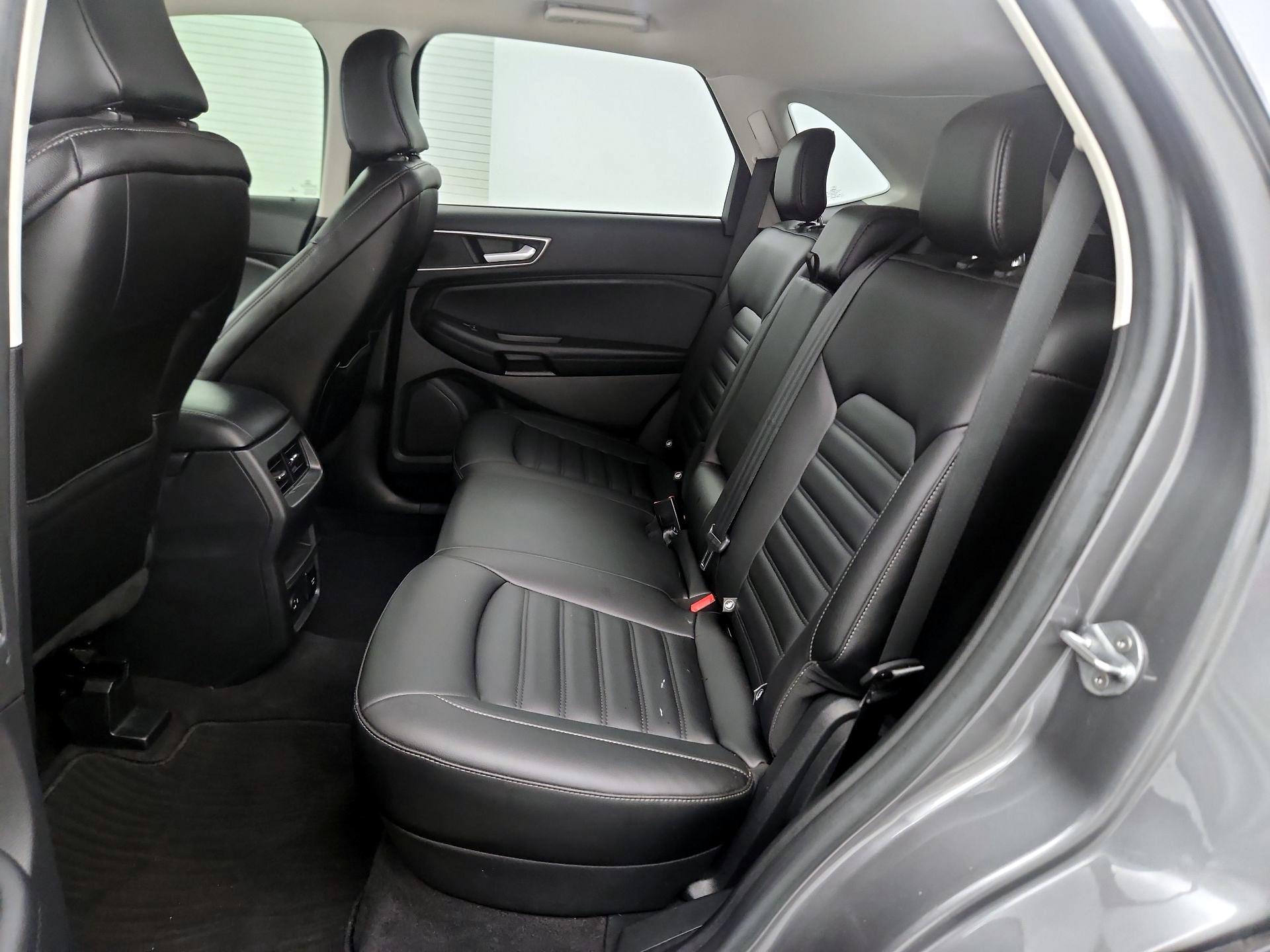 Thumbnail: 2021 Ford Edge - 18