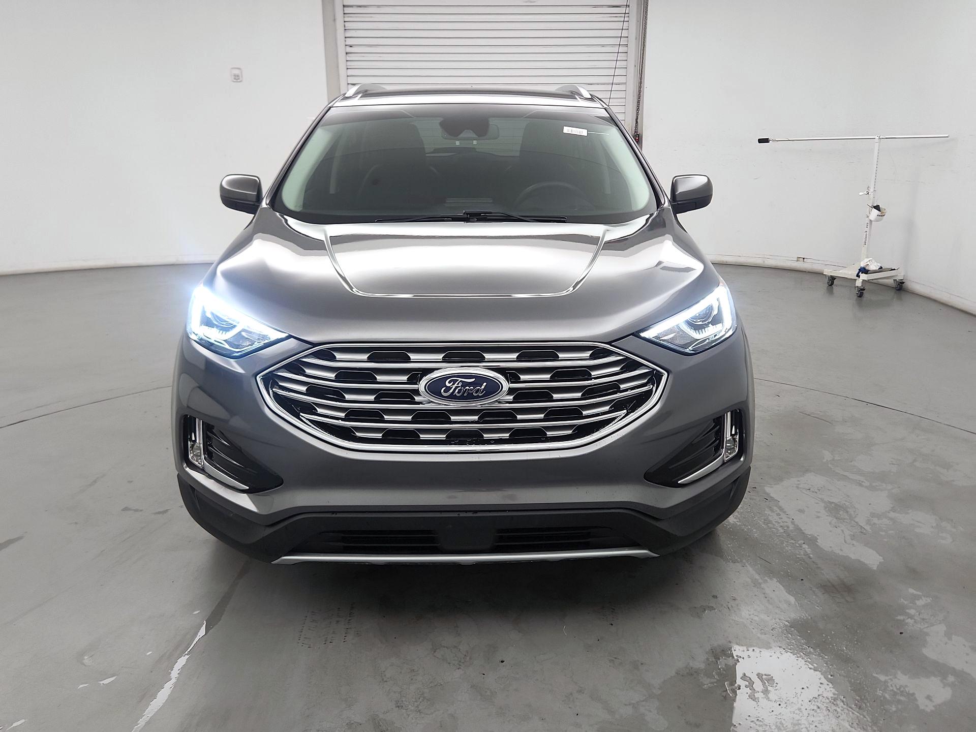 Thumbnail: 2021 Ford Edge - 2
