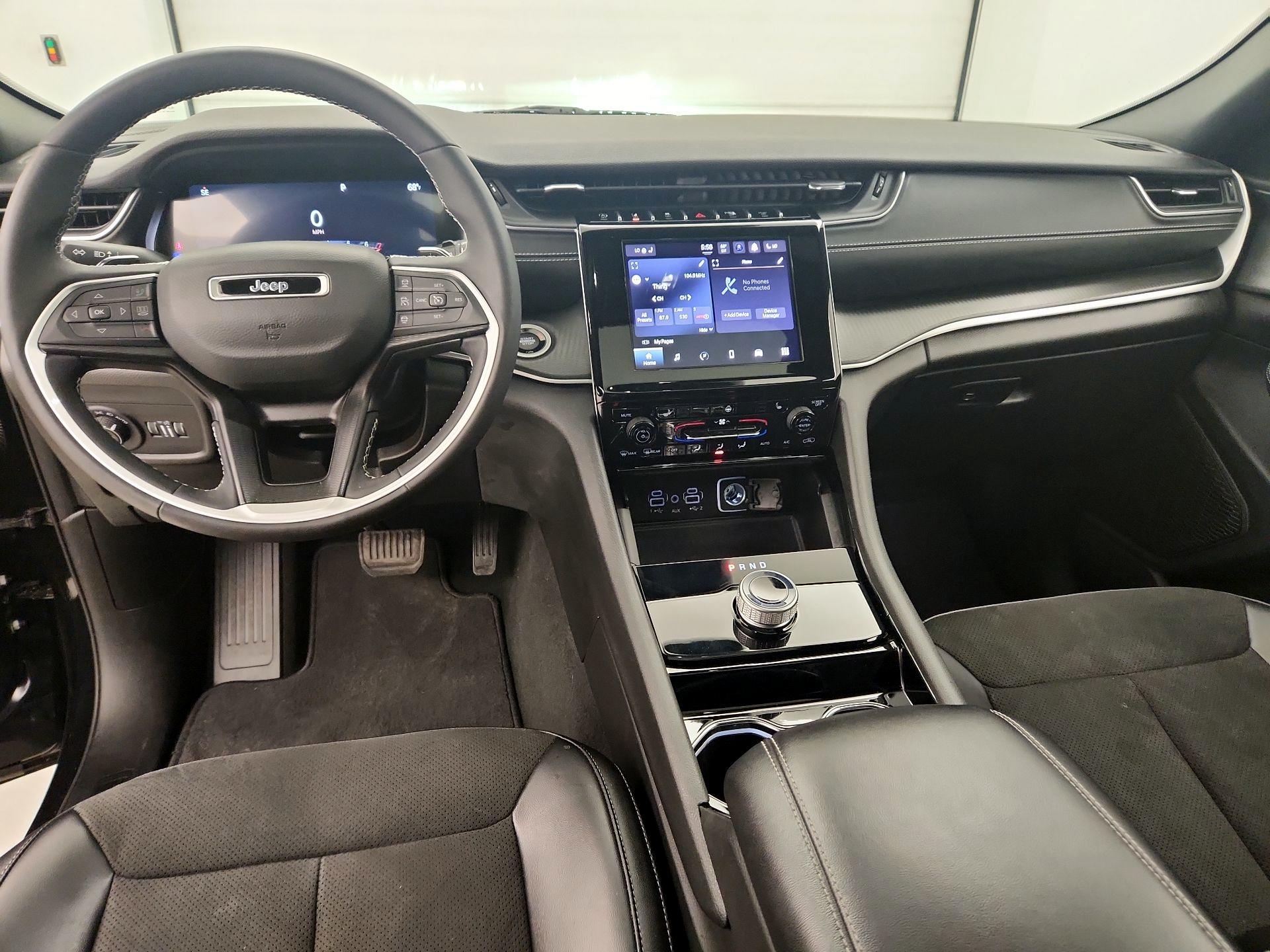 Thumbnail: 2023 Jeep Grand Cherokee - 9