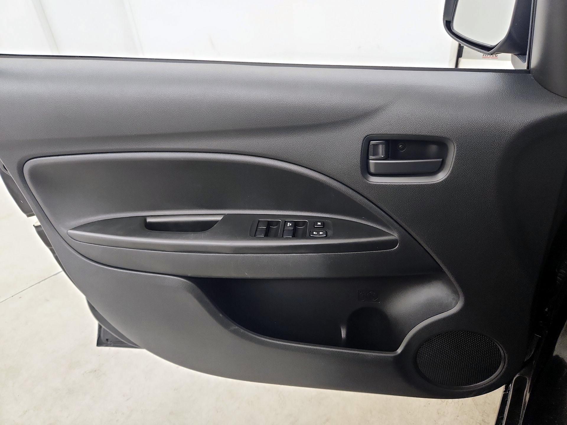 Thumbnail: 2023 Mitsubishi Mirage - 12