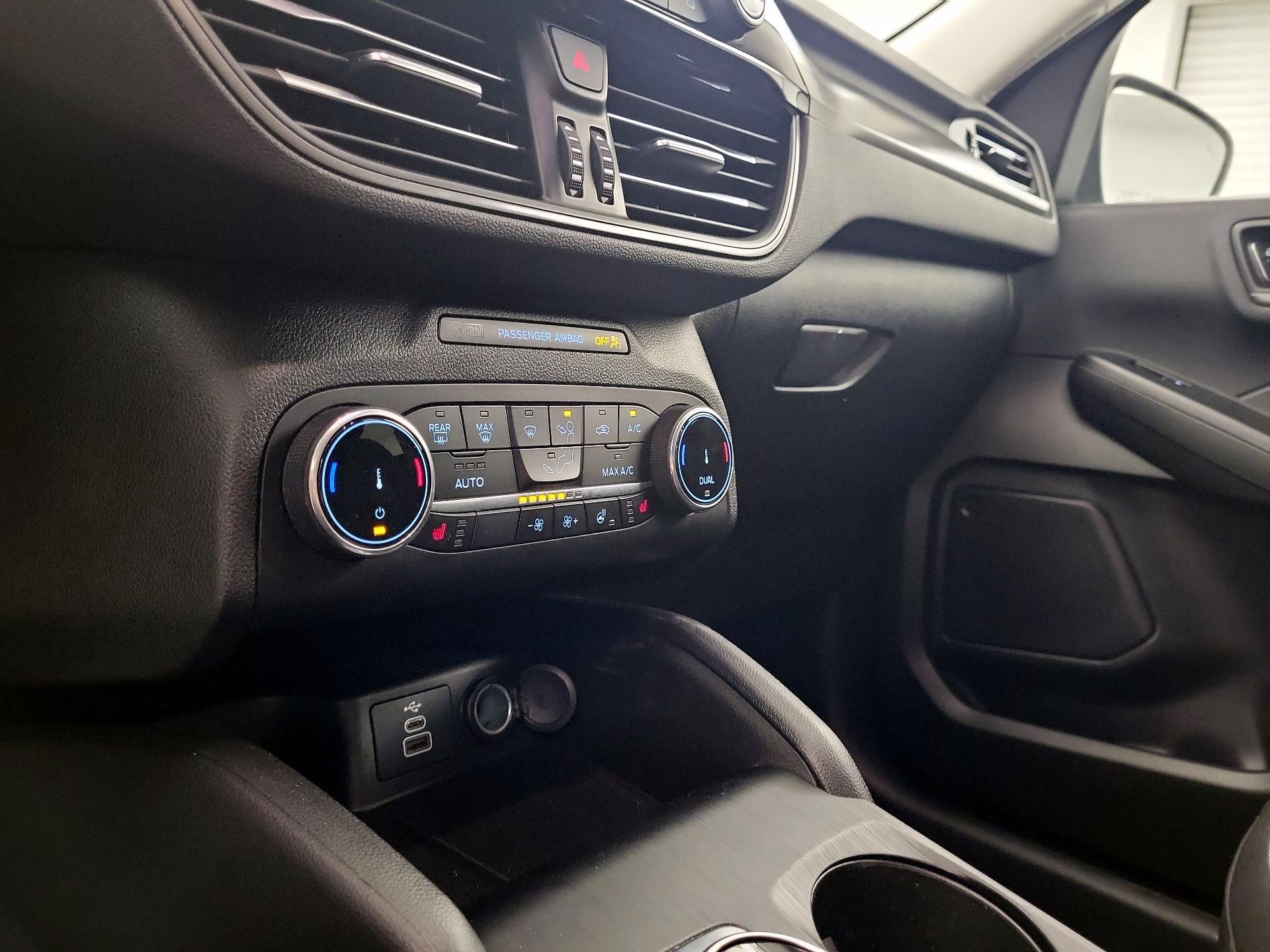 Thumbnail: 2024 Ford Escape - 14