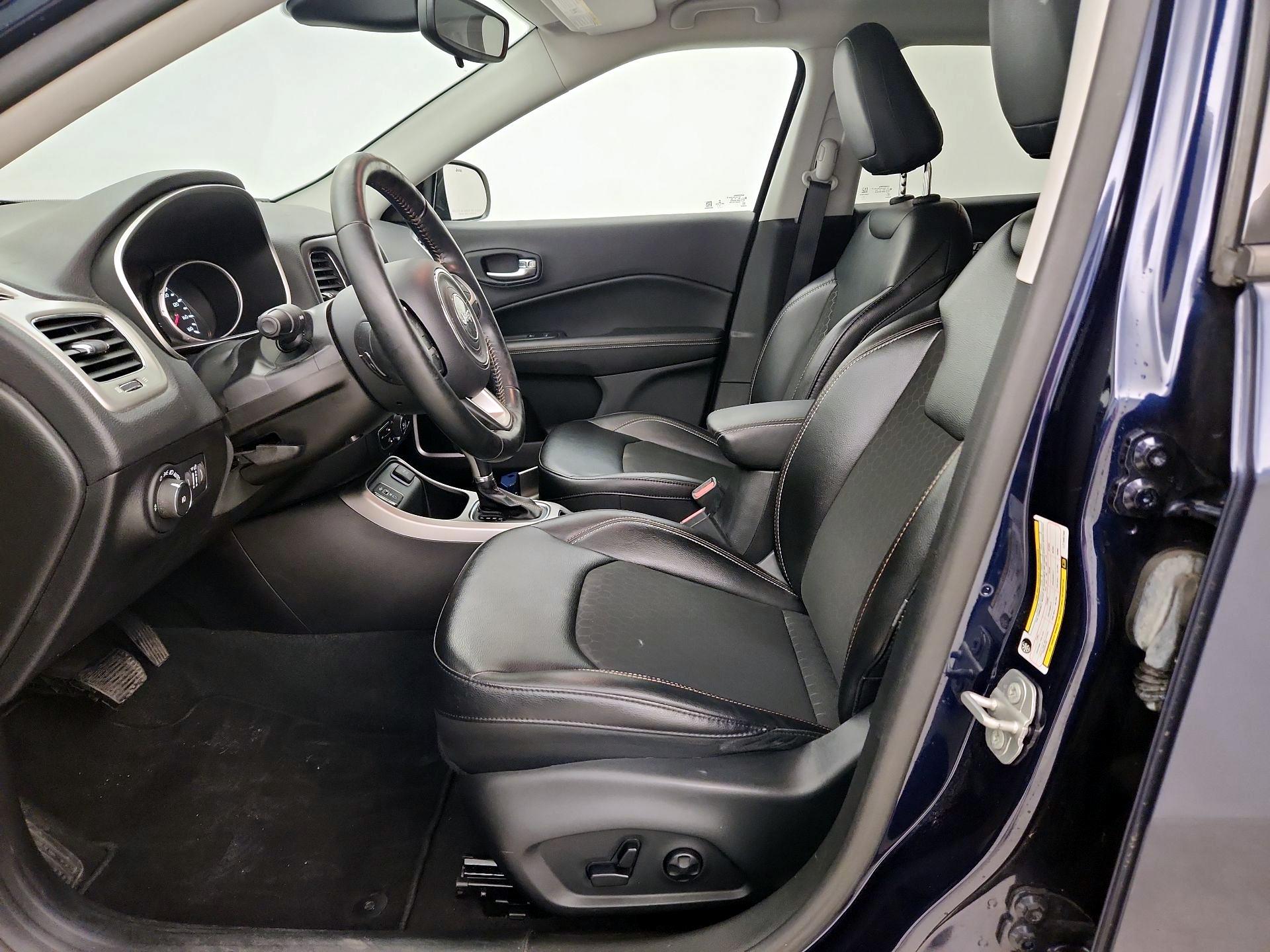 Thumbnail: 2020 Jeep Compass - 9