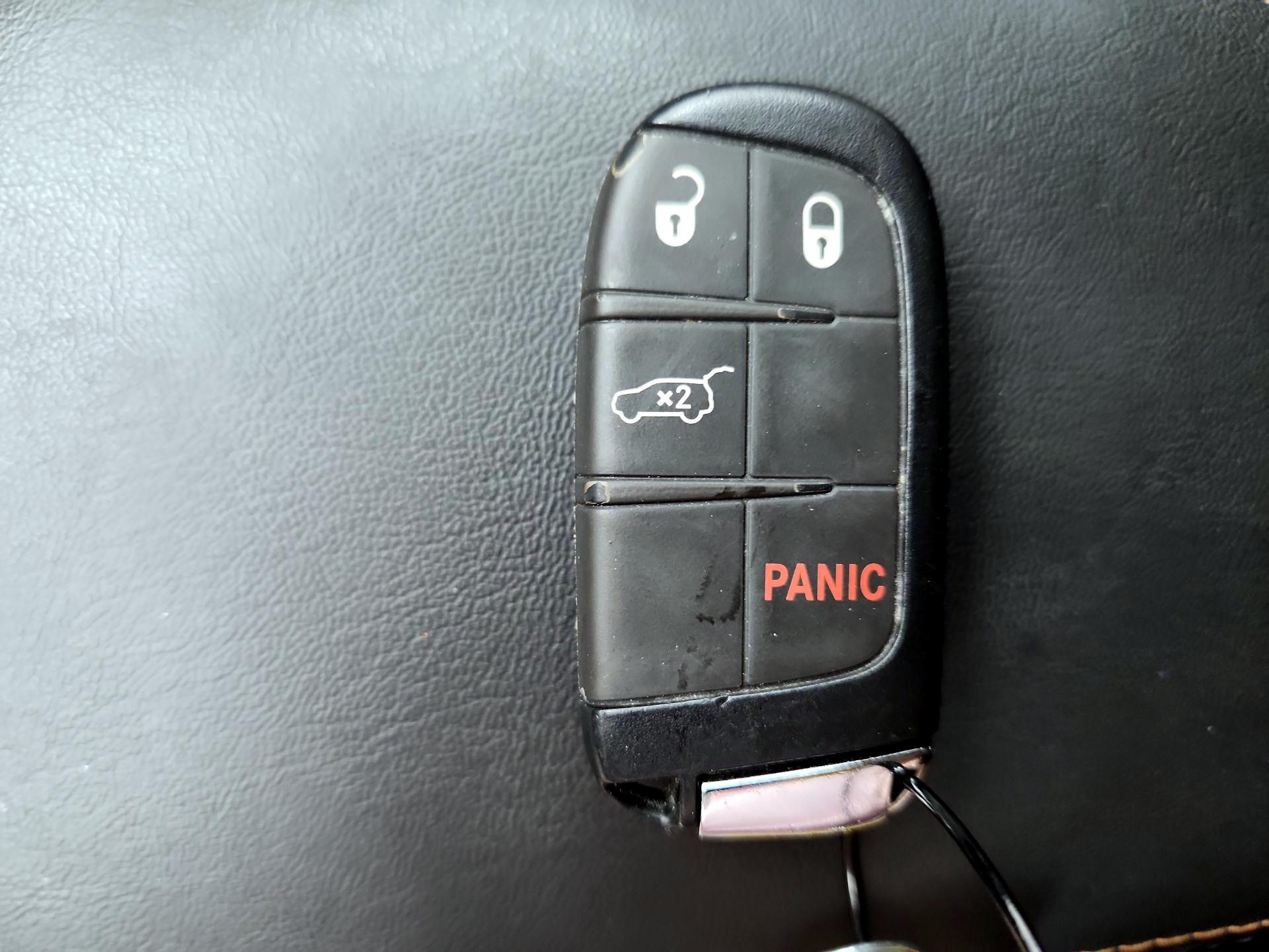 Thumbnail: 2020 Jeep Compass - 20