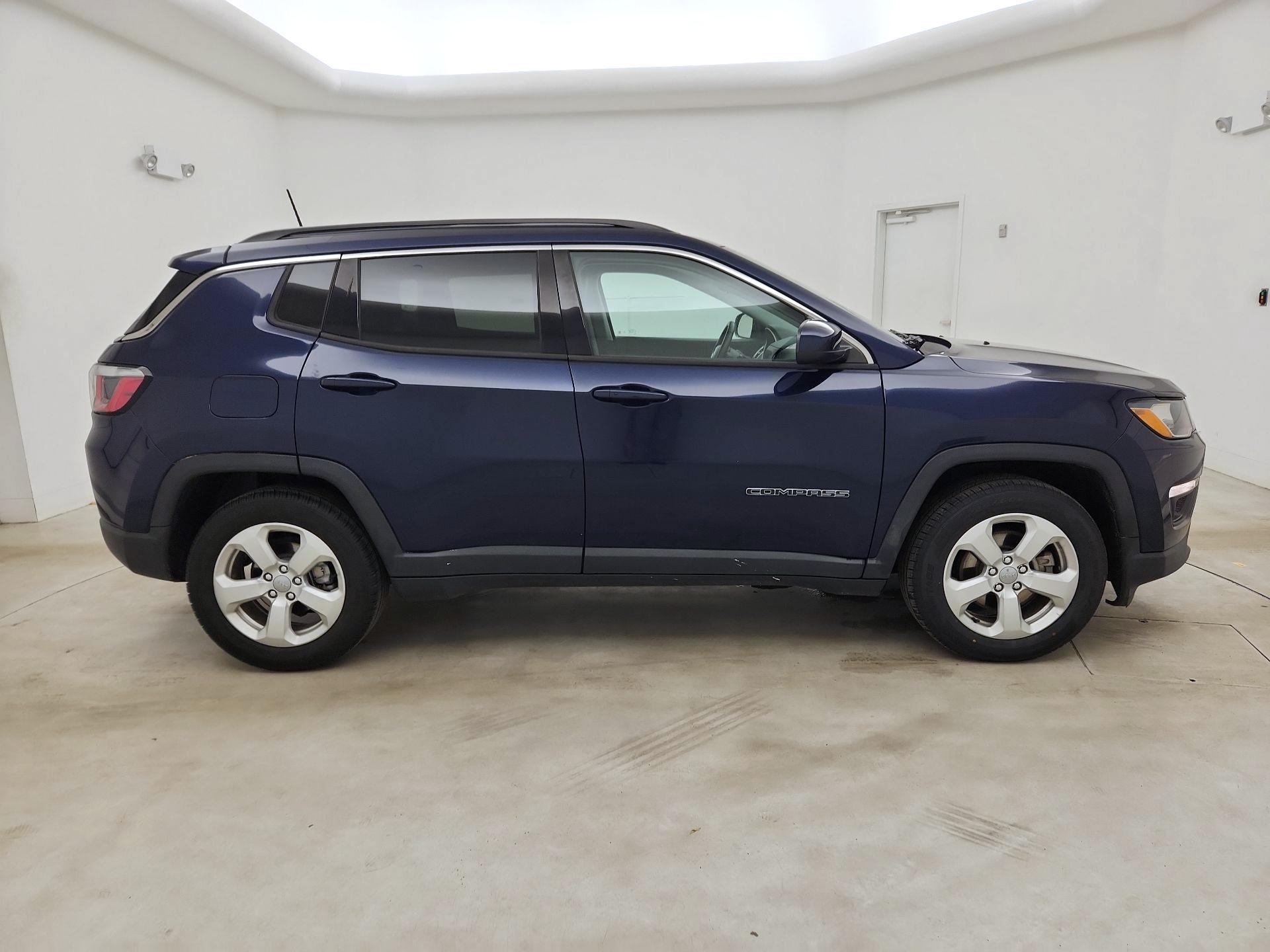 Thumbnail: 2020 Jeep Compass - 4