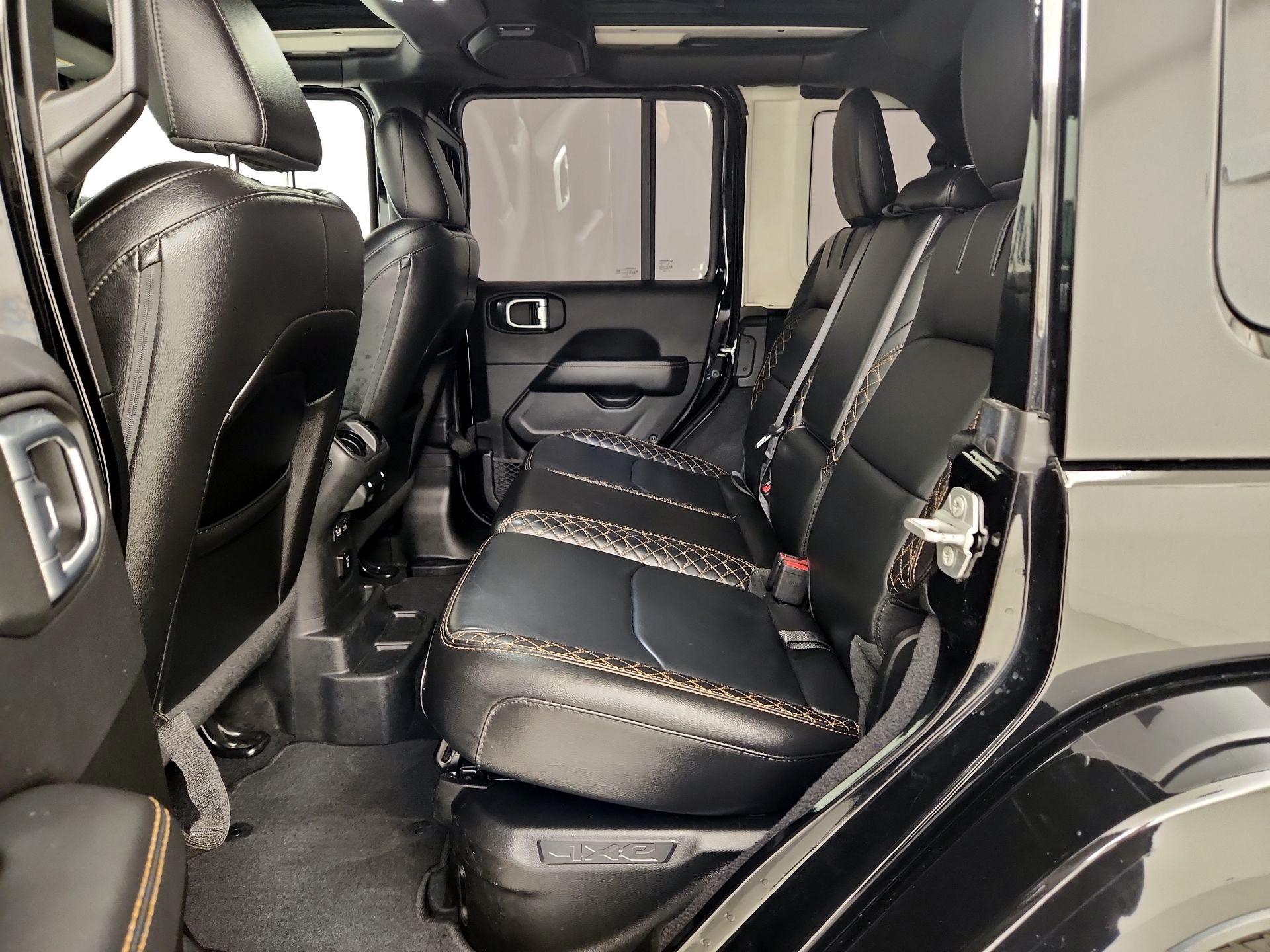 Thumbnail: 2021 Jeep Wrangler - 18