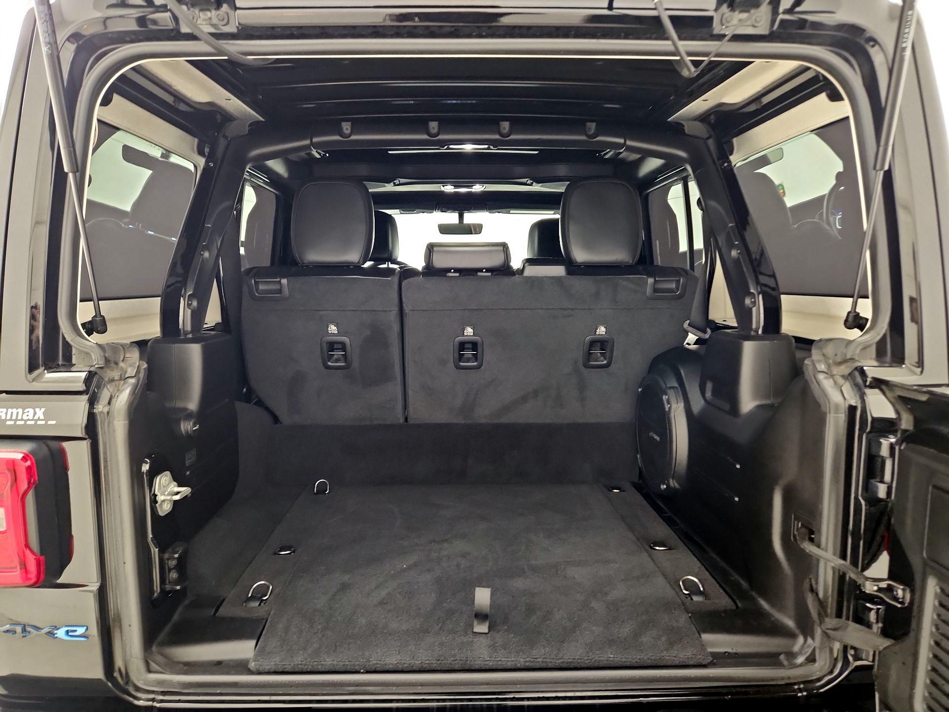 Thumbnail: 2021 Jeep Wrangler - 19