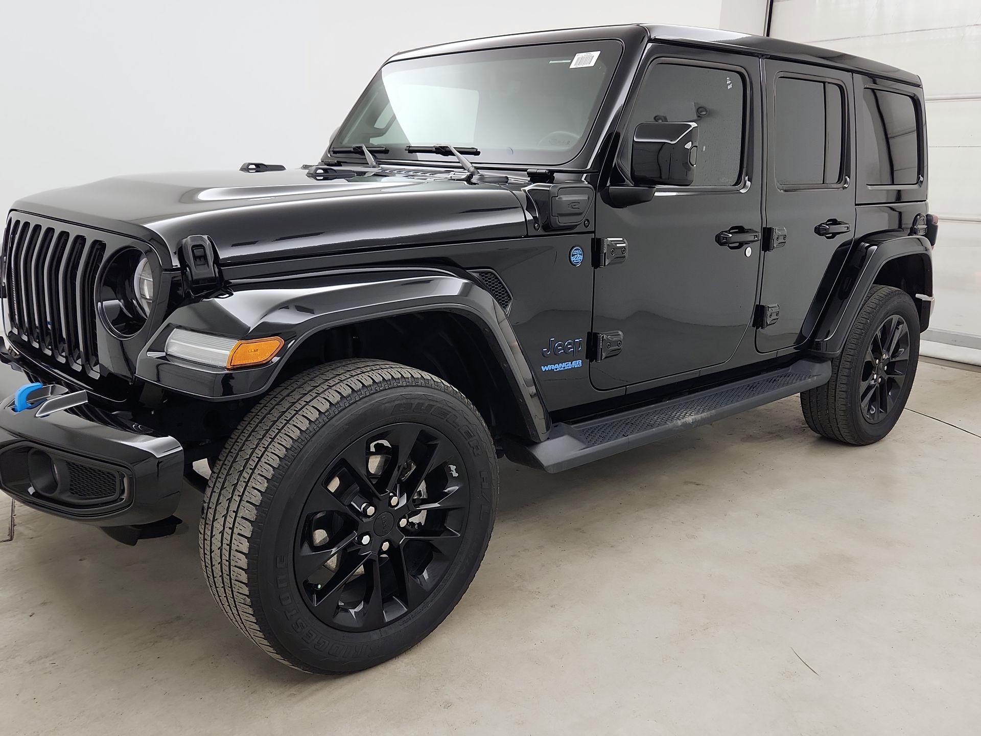 Thumbnail: 2021 Jeep Wrangler - 3