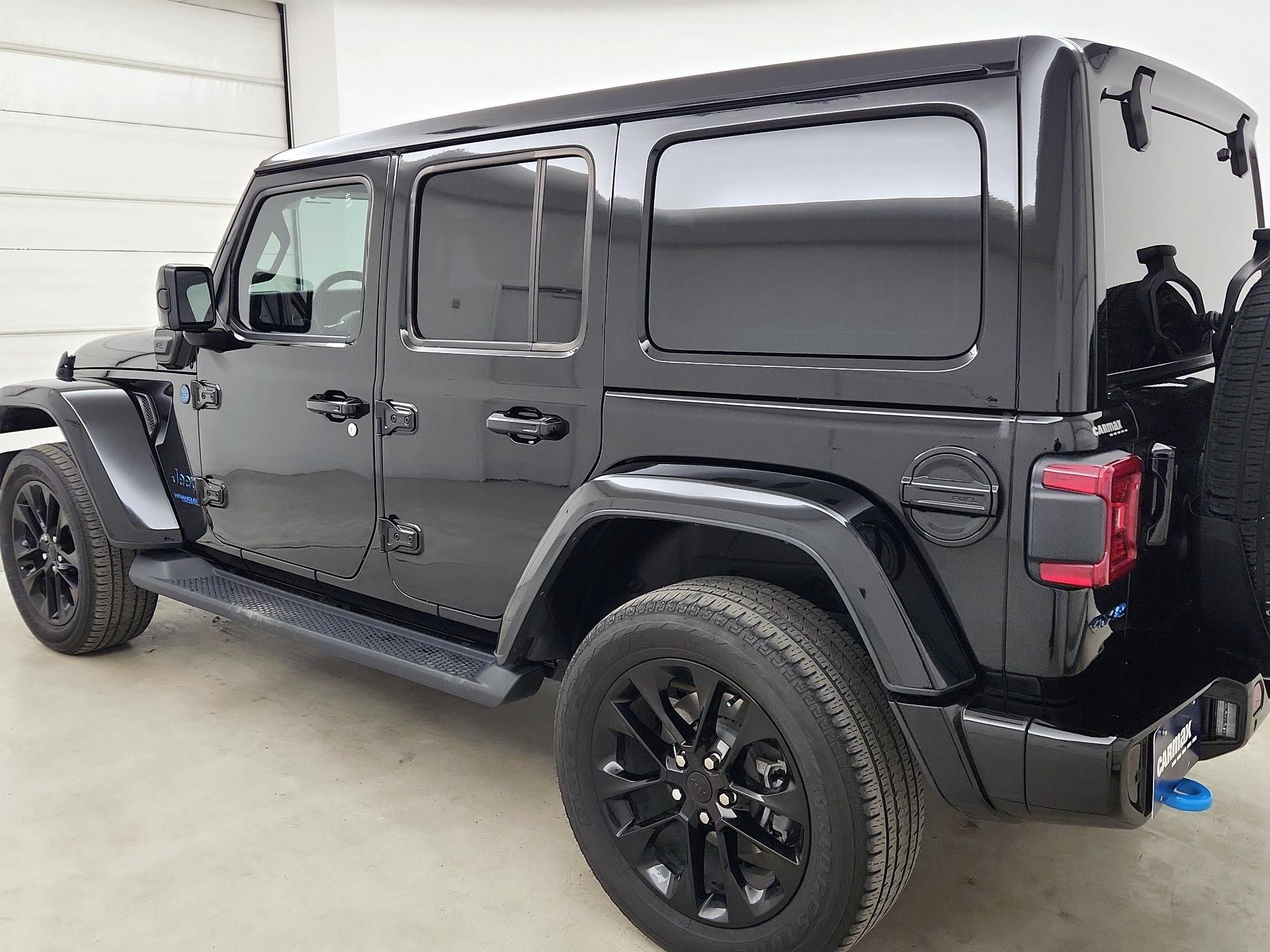 Thumbnail: 2021 Jeep Wrangler - 7
