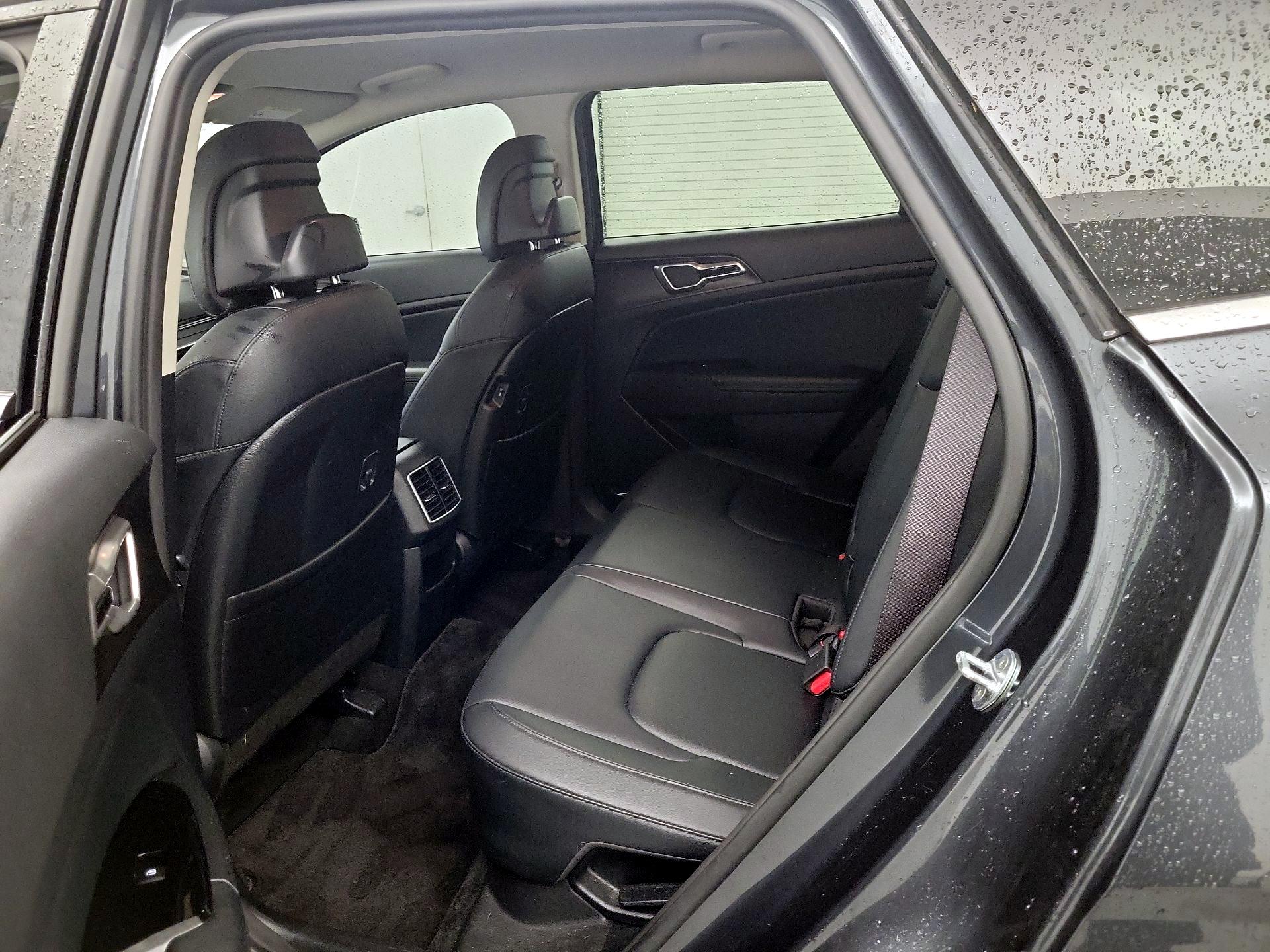 Thumbnail: 2023 Kia Sportage - 20