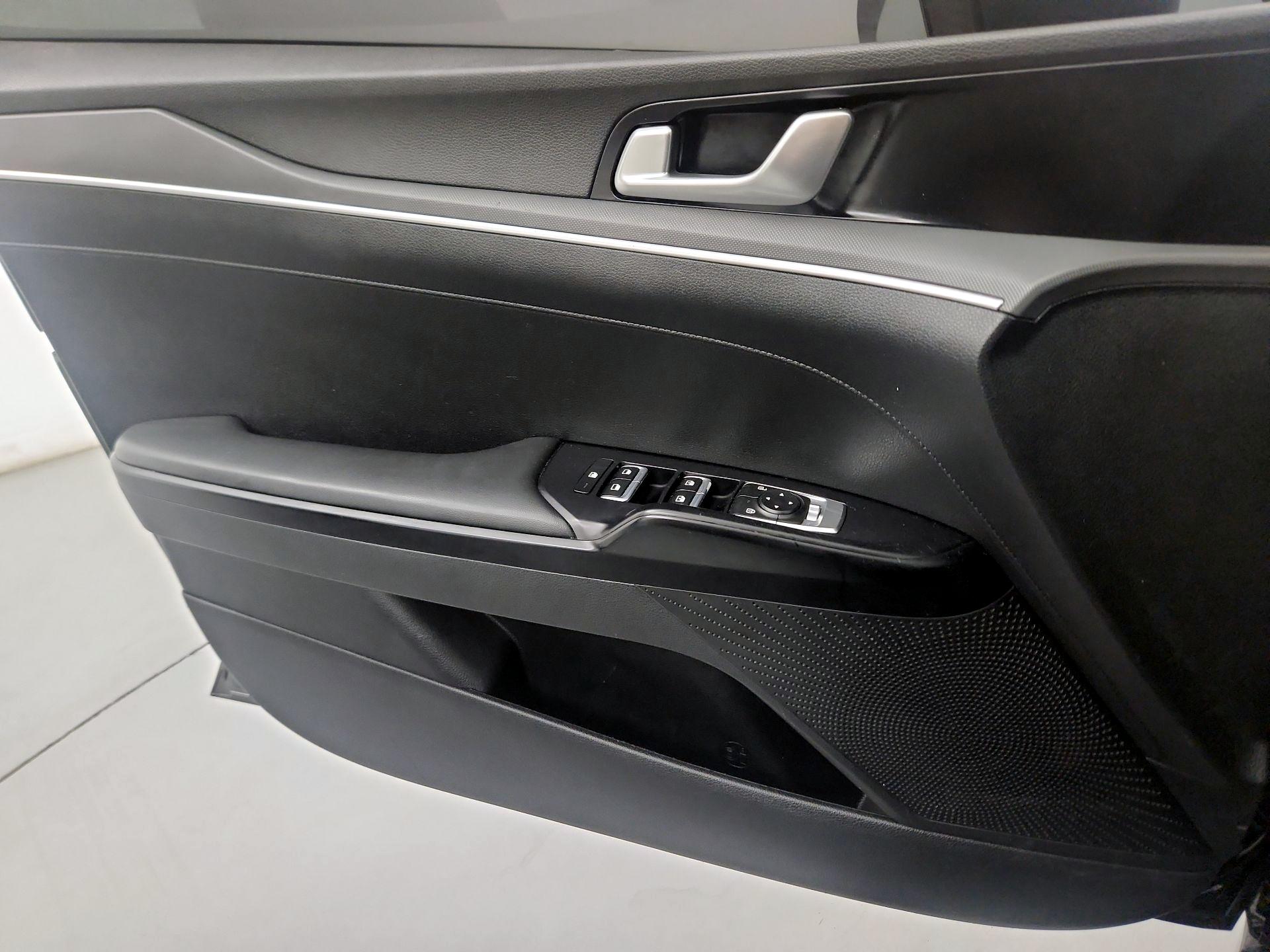 Thumbnail: 2023 Kia K5 - 10