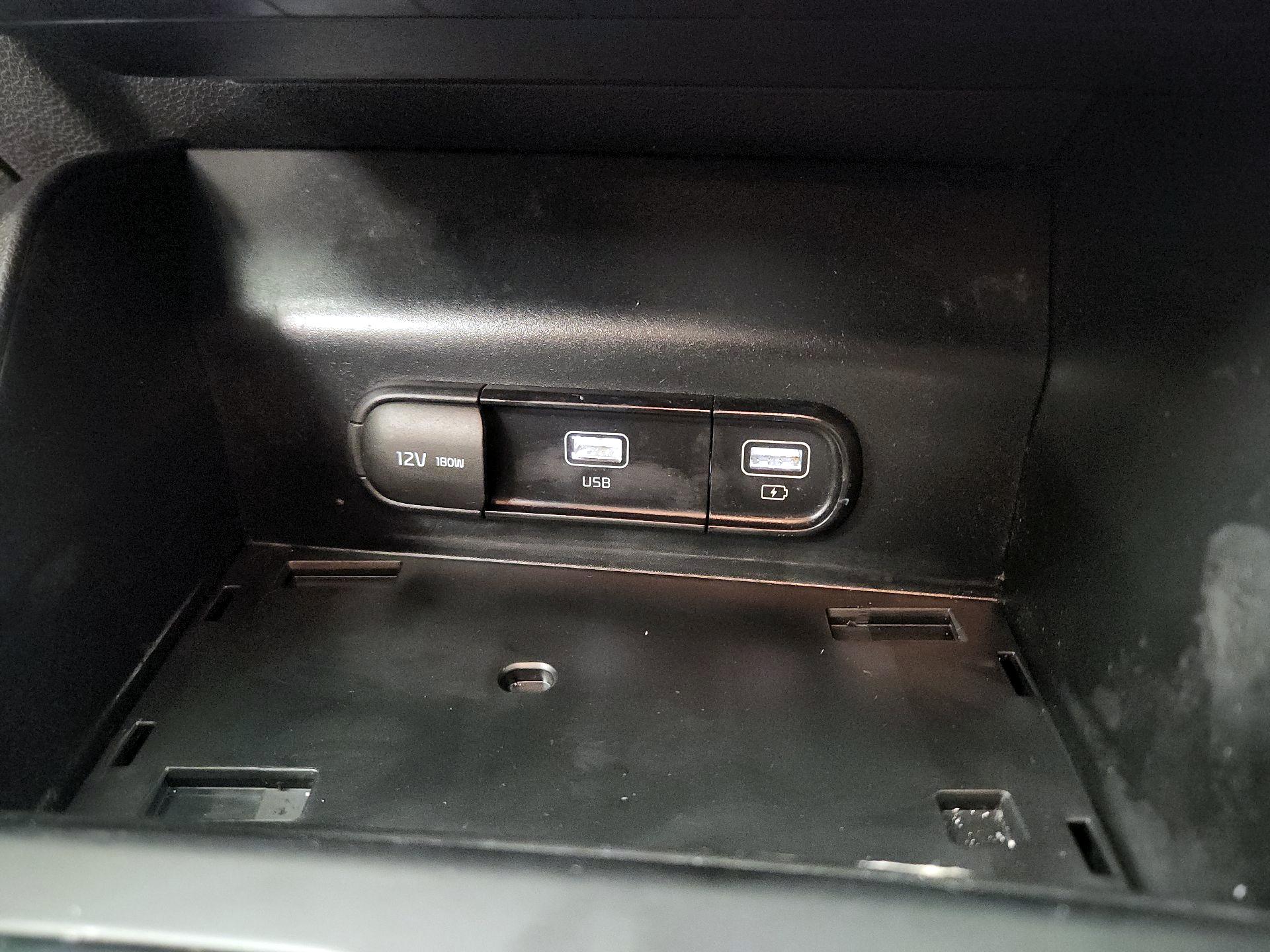 Thumbnail: 2023 Kia K5 - 17