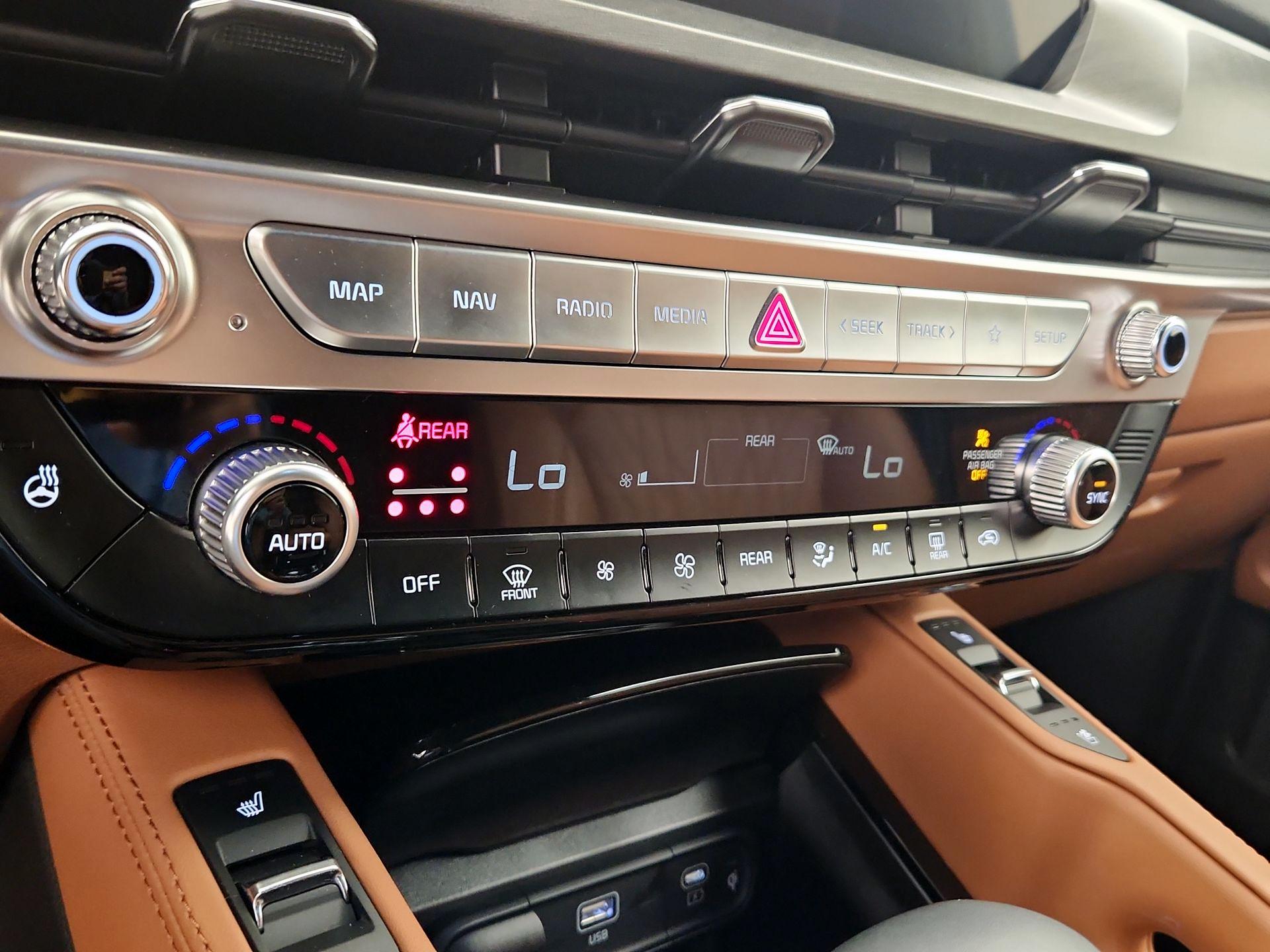 Thumbnail: 2025 Kia Telluride - 17