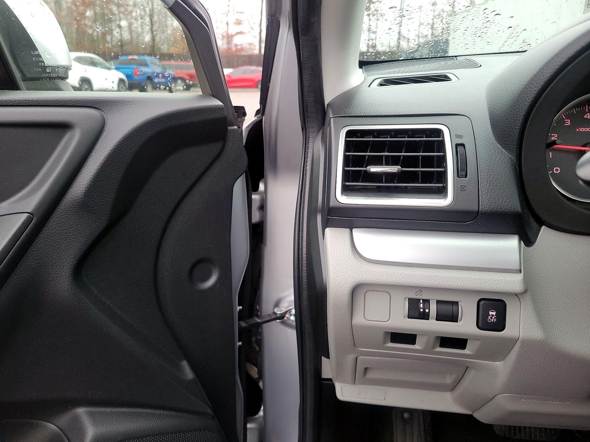 Thumbnail: 2016 Subaru Forester - 11