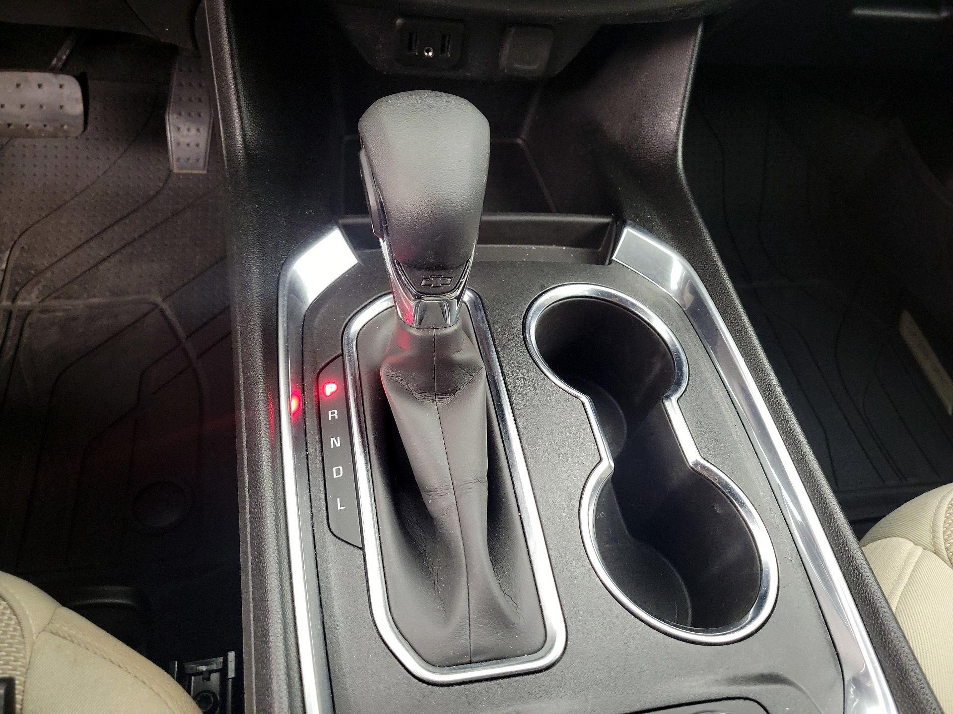 Thumbnail: 2022 Chevrolet Traverse - 17