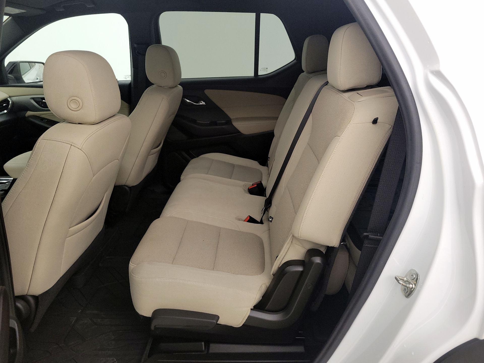 Thumbnail: 2022 Chevrolet Traverse - 19