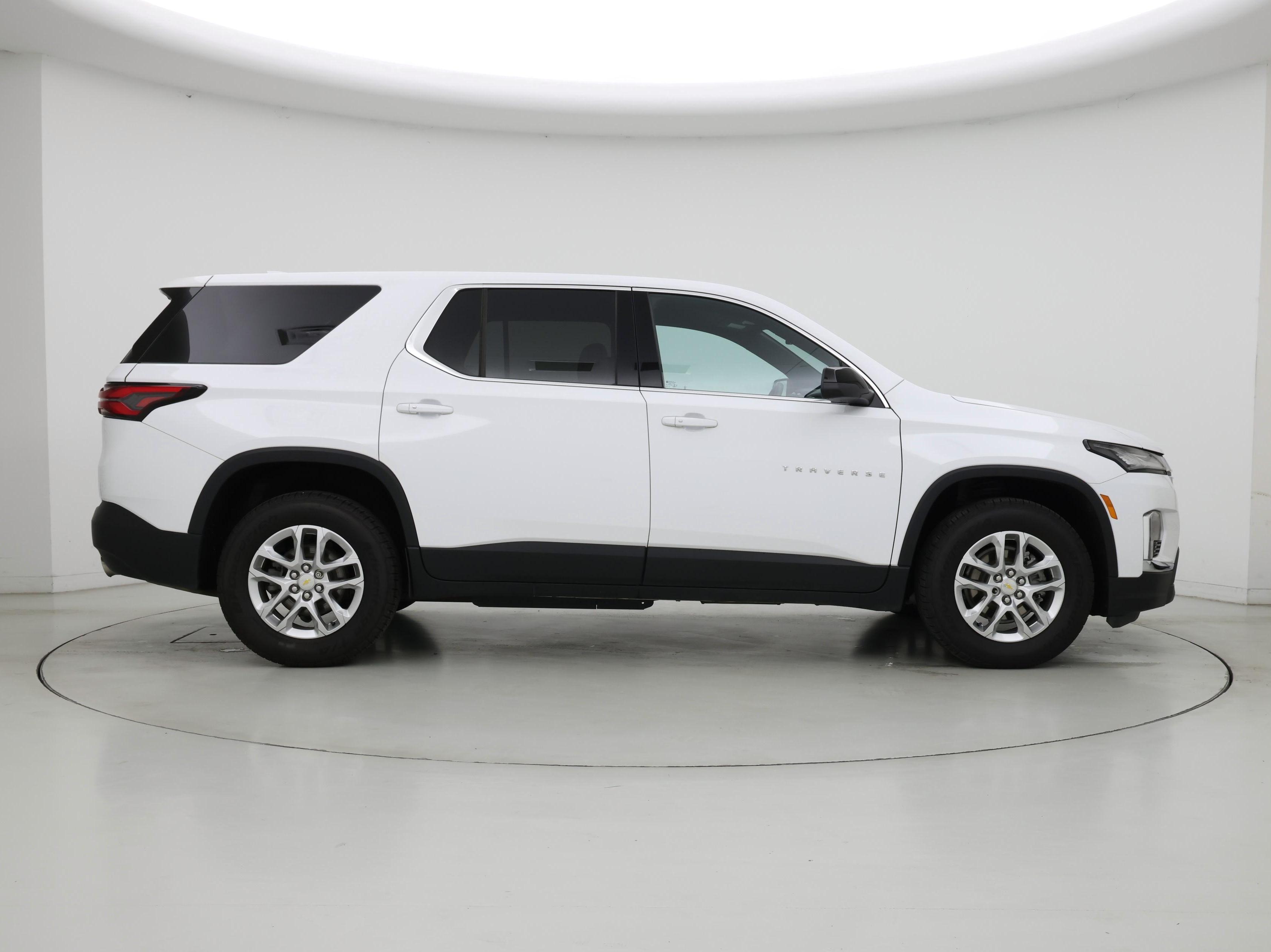 Thumbnail: 2022 Chevrolet Traverse - 7