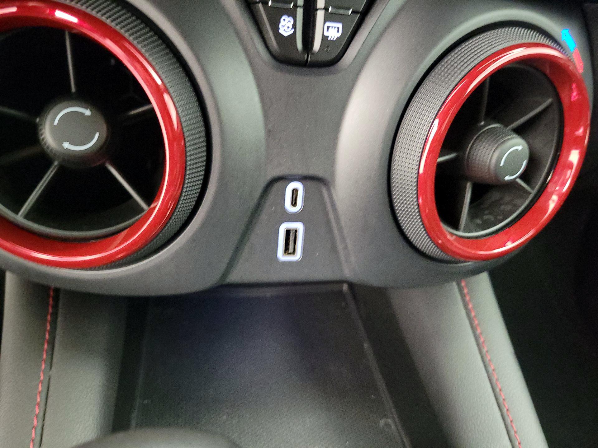 Thumbnail: 2022 Chevrolet Blazer - 18