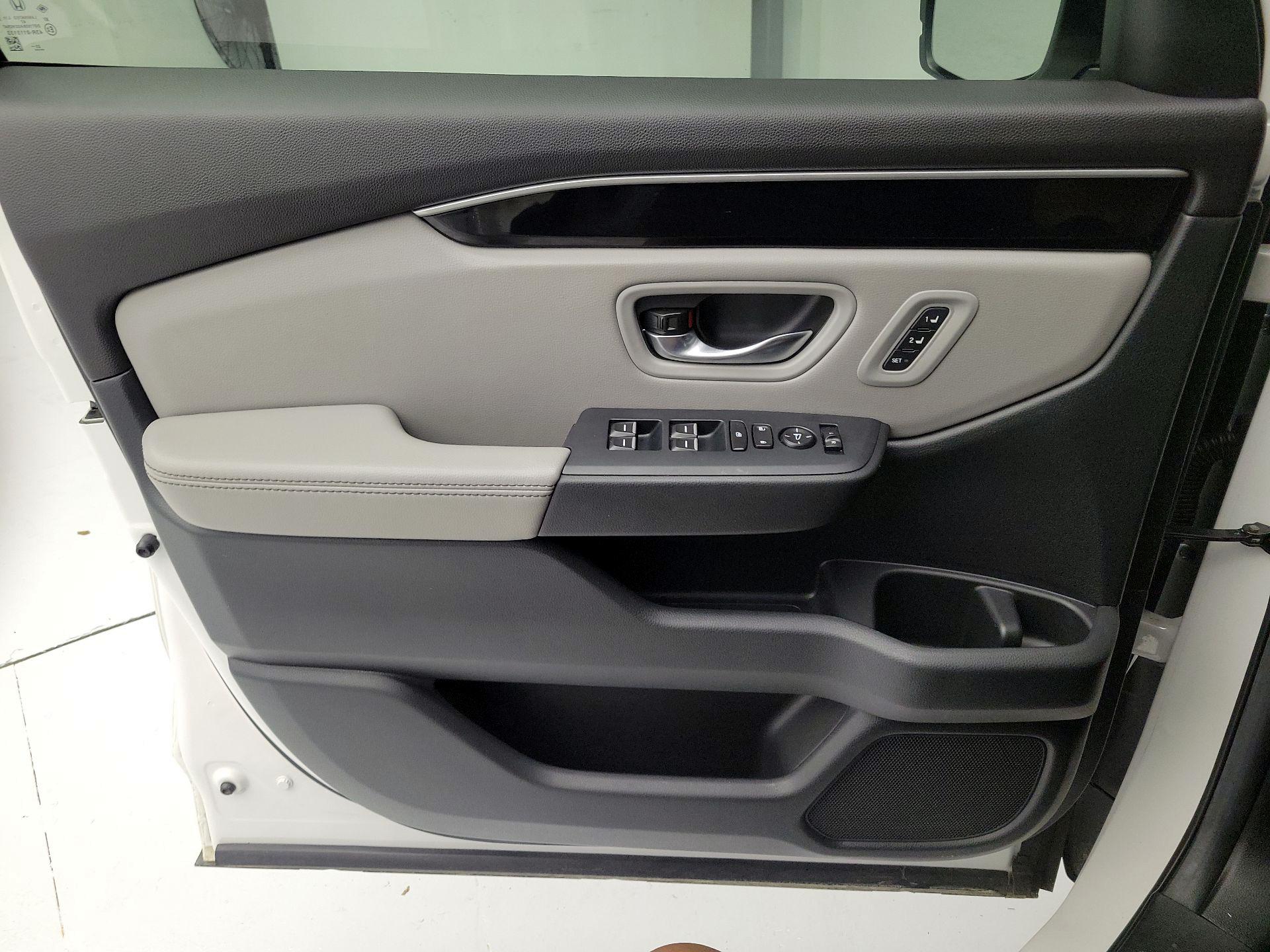 Thumbnail: 2024 Honda Pilot - 12