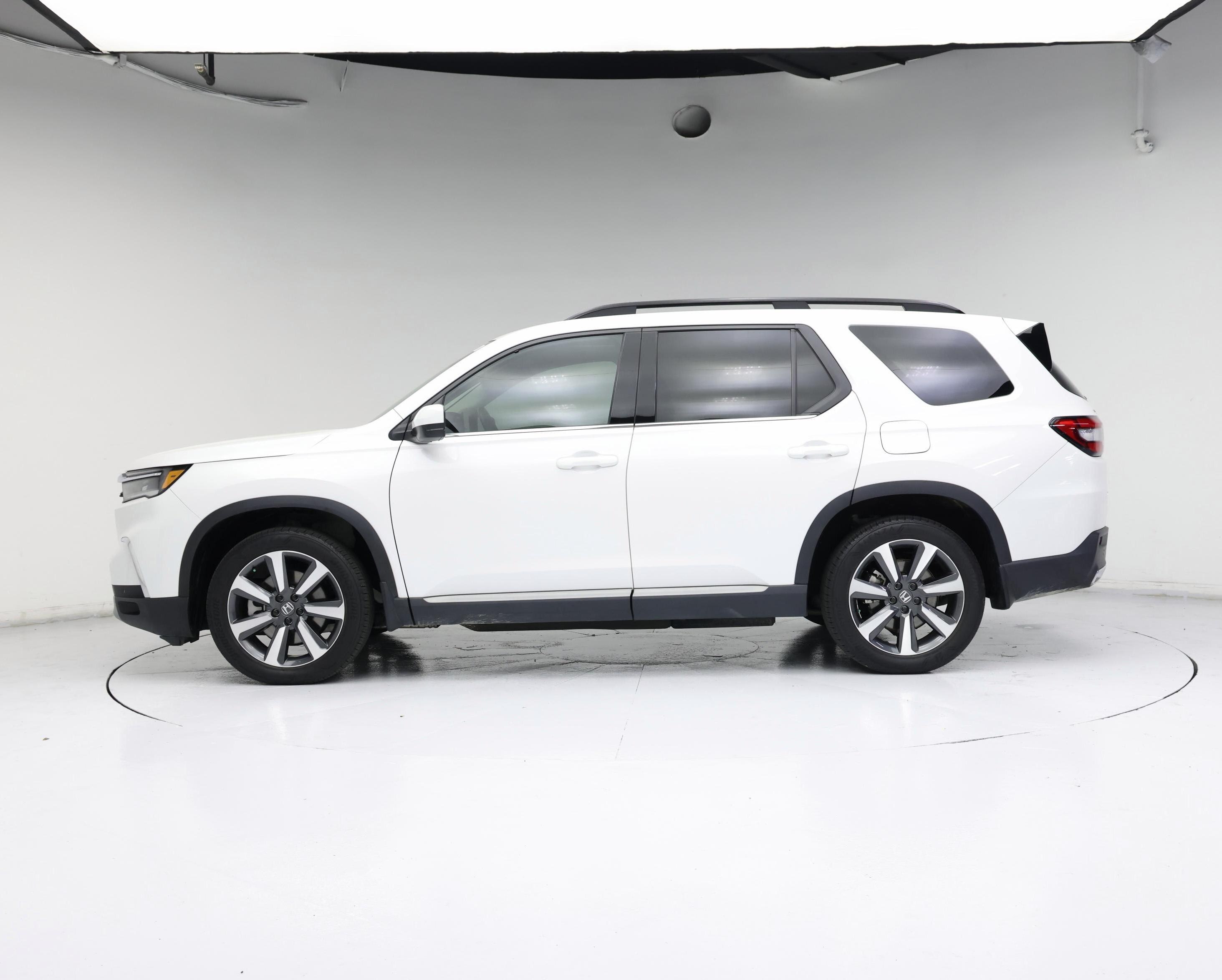 Thumbnail: 2024 Honda Pilot - 3