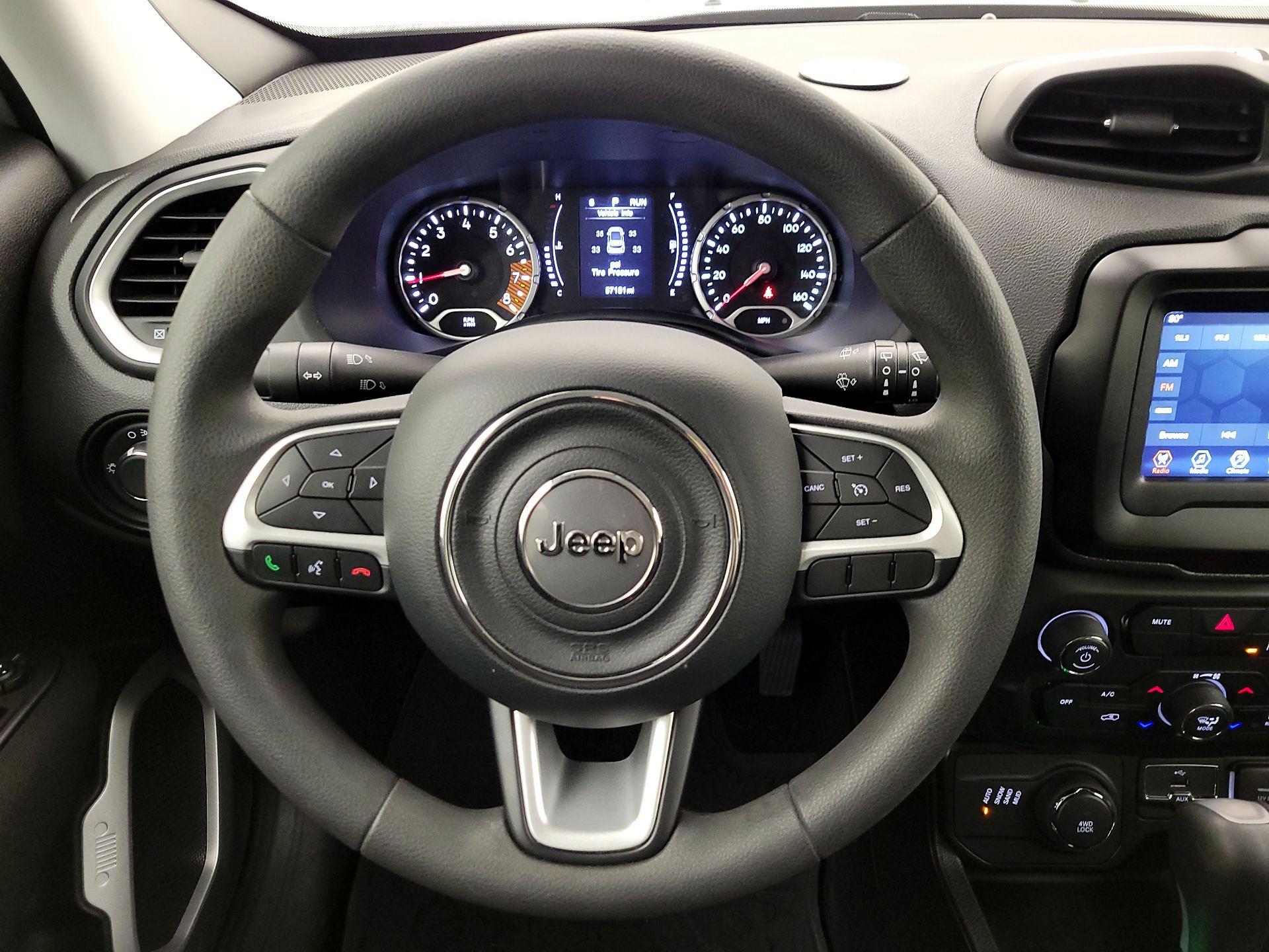 Thumbnail: 2021 Jeep Renegade - 10