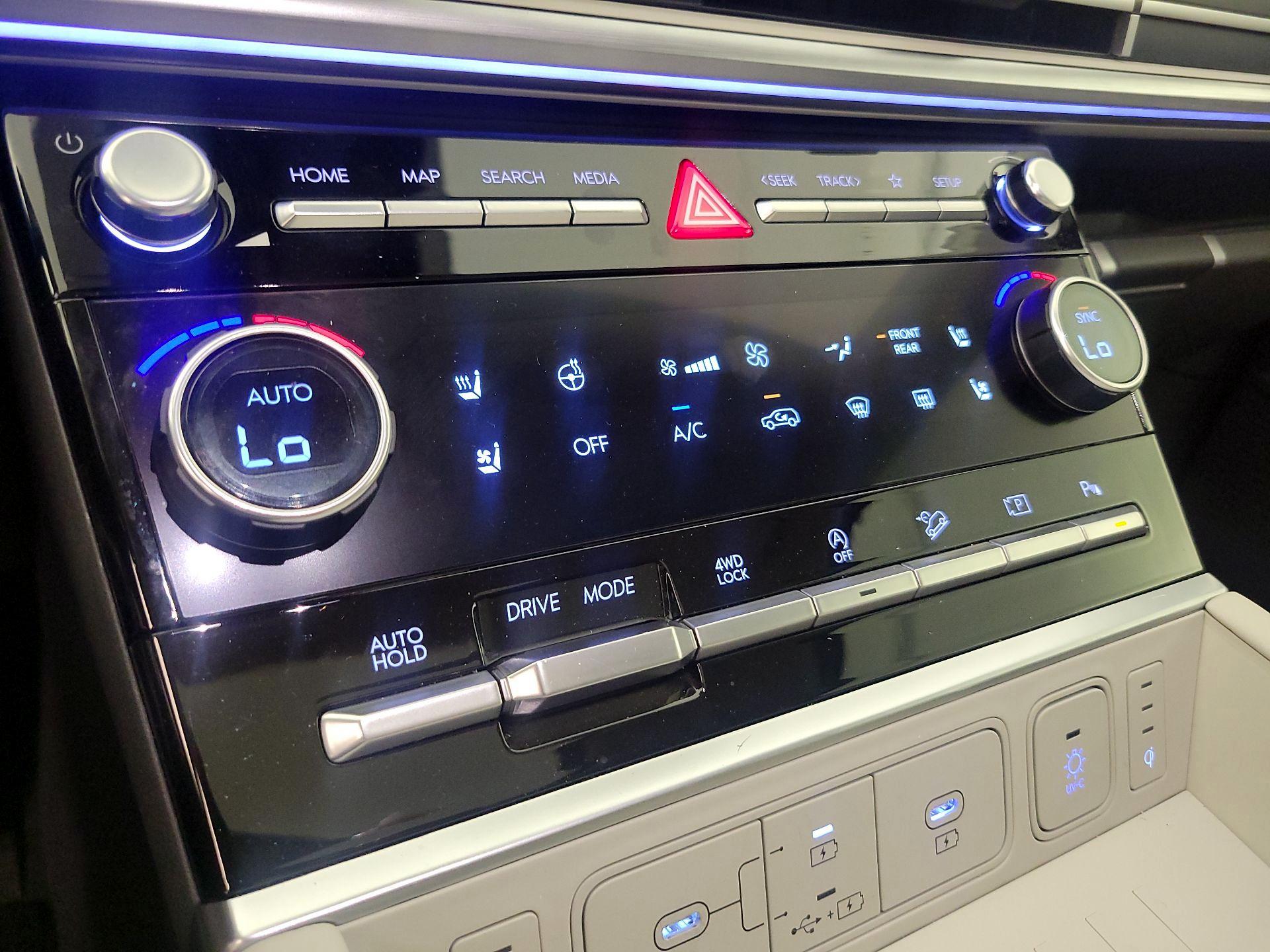 Thumbnail: 2024 Hyundai Santa Fe - 17