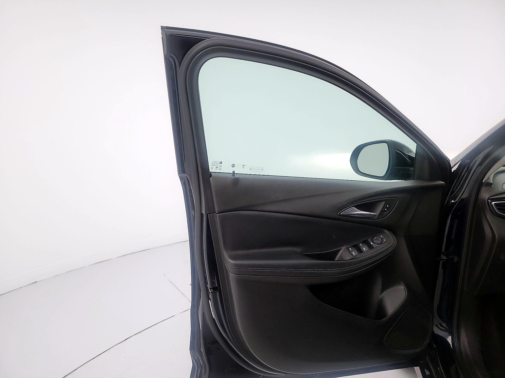 Thumbnail: 2021 Buick Encore GX - 12