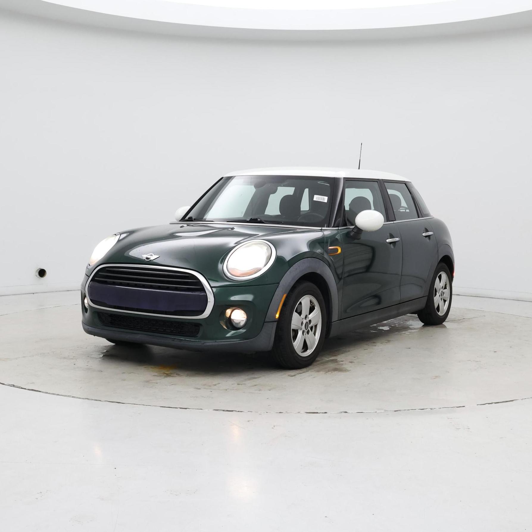 Thumbnail: 2017 MINI Cooper Hardtop - 4