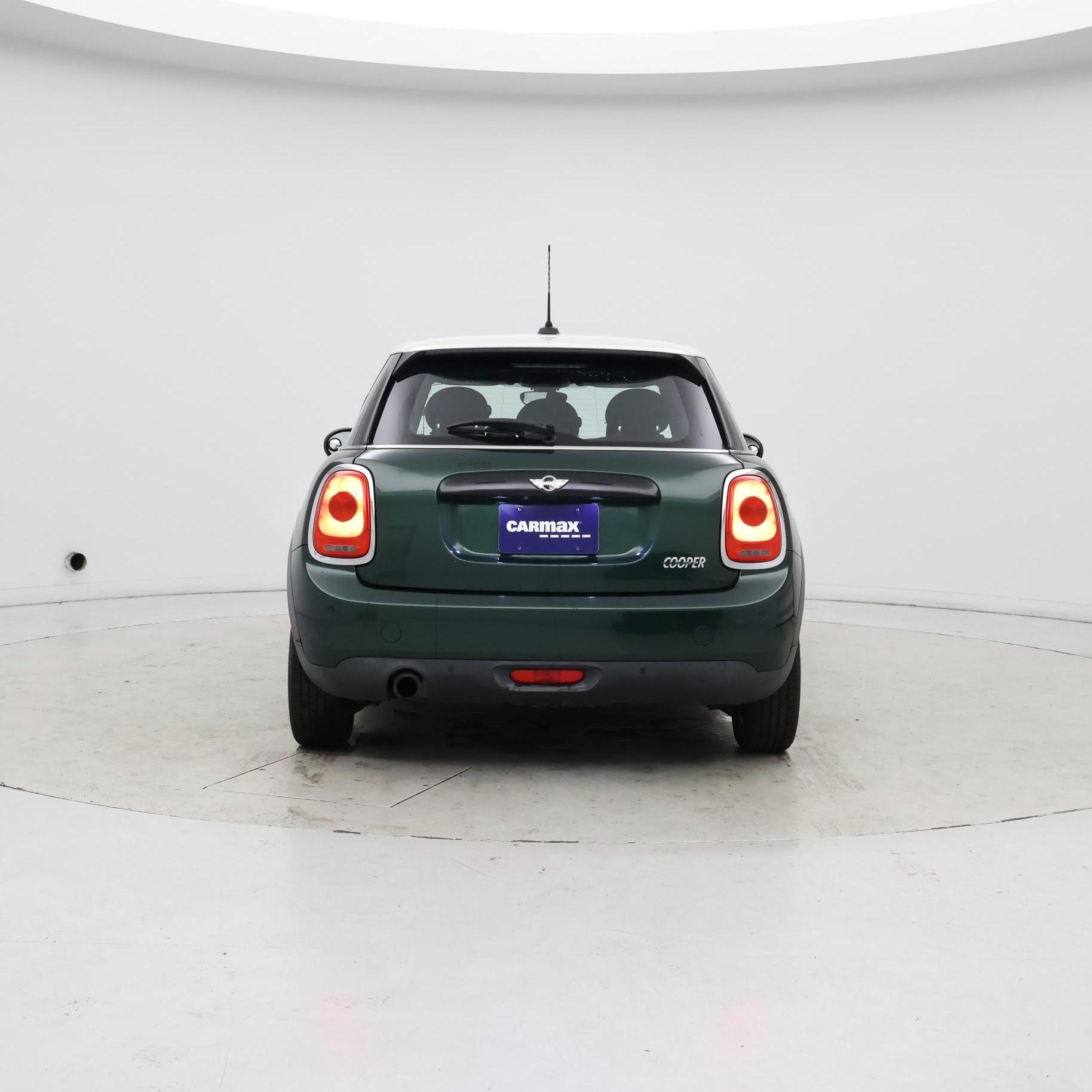 Thumbnail: 2017 MINI Cooper Hardtop - 6