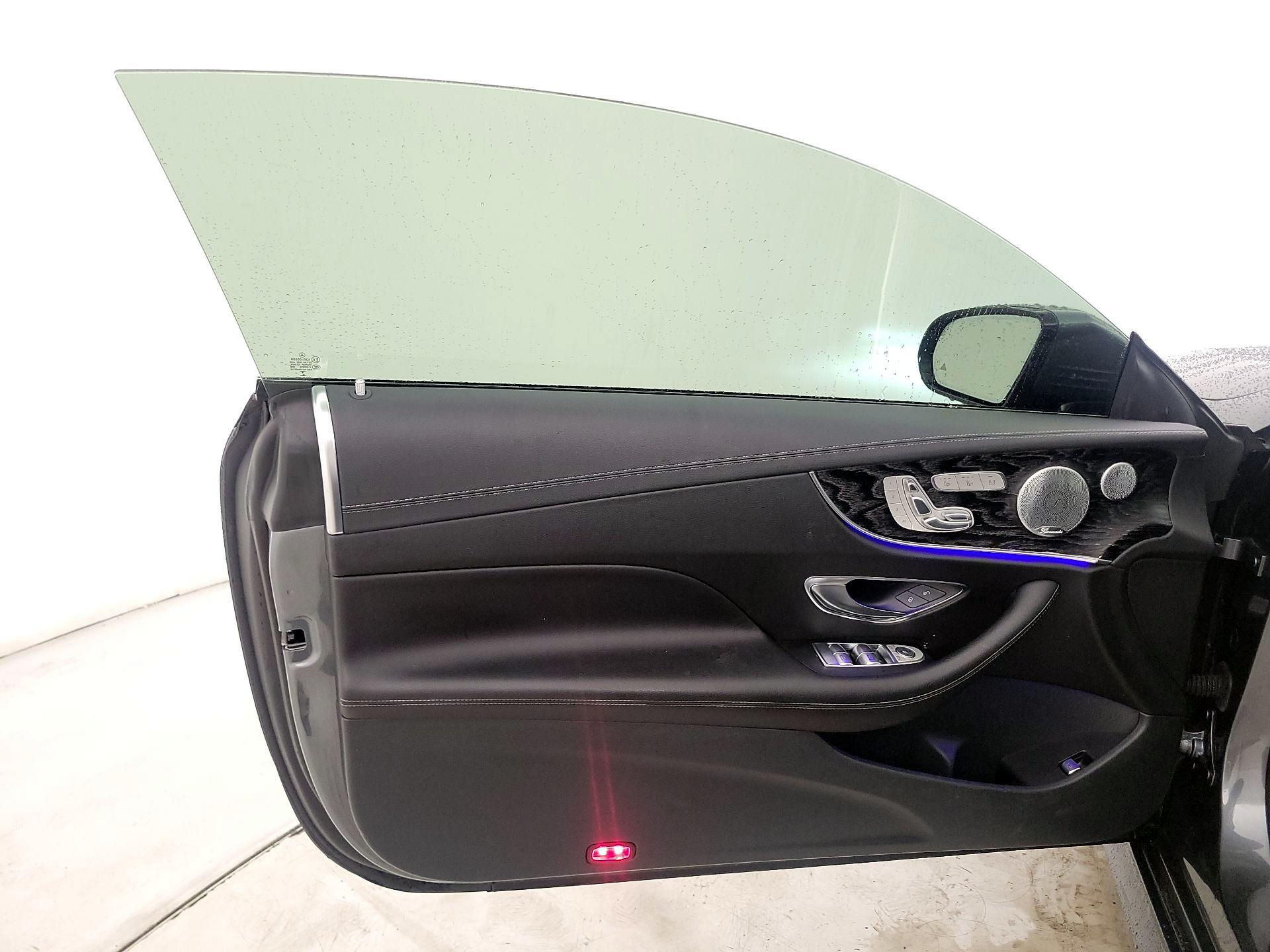 Thumbnail: 2018 Mercedes-Benz E-Class - 12