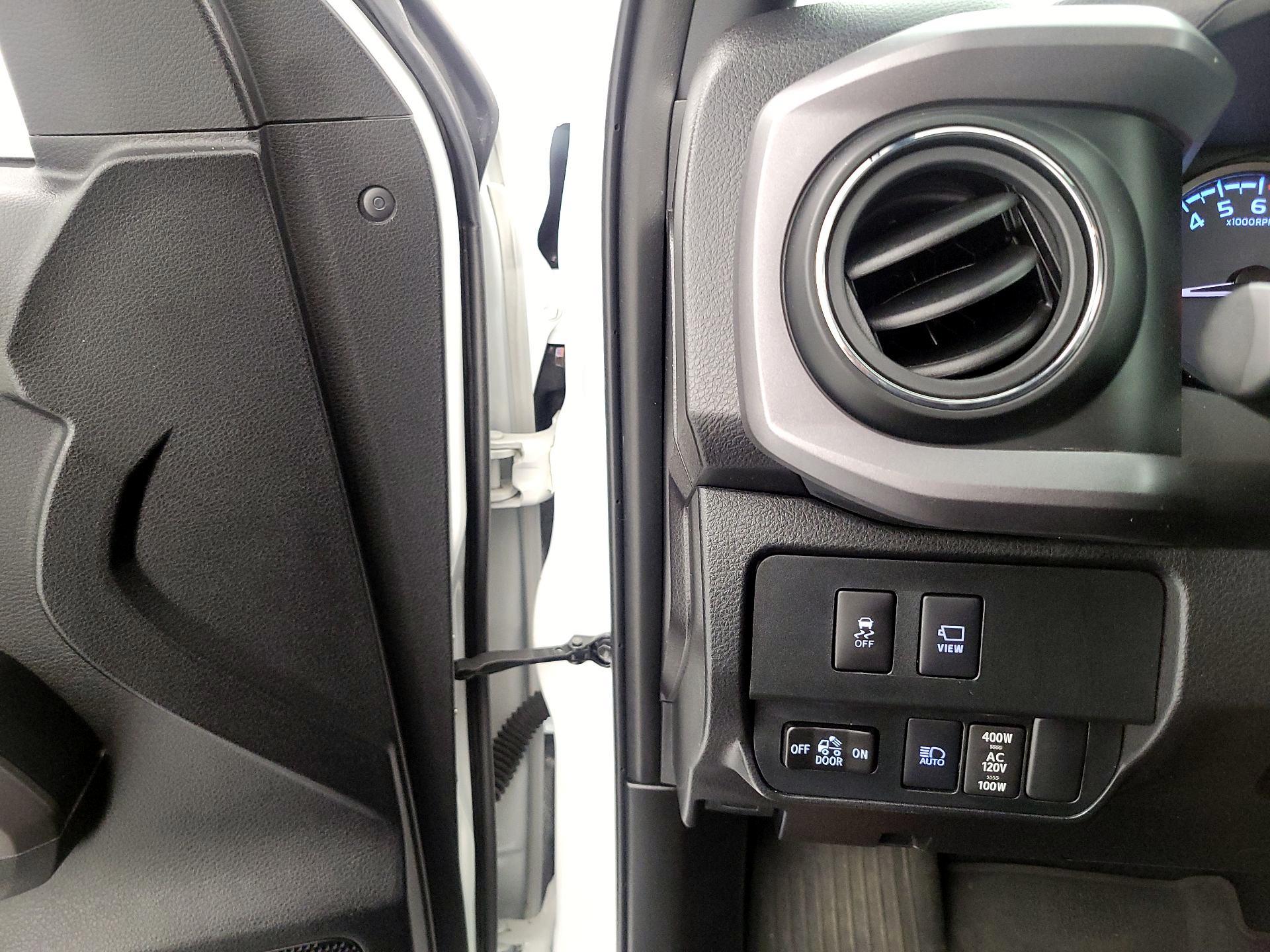 Thumbnail: 2023 Toyota Tacoma - 13