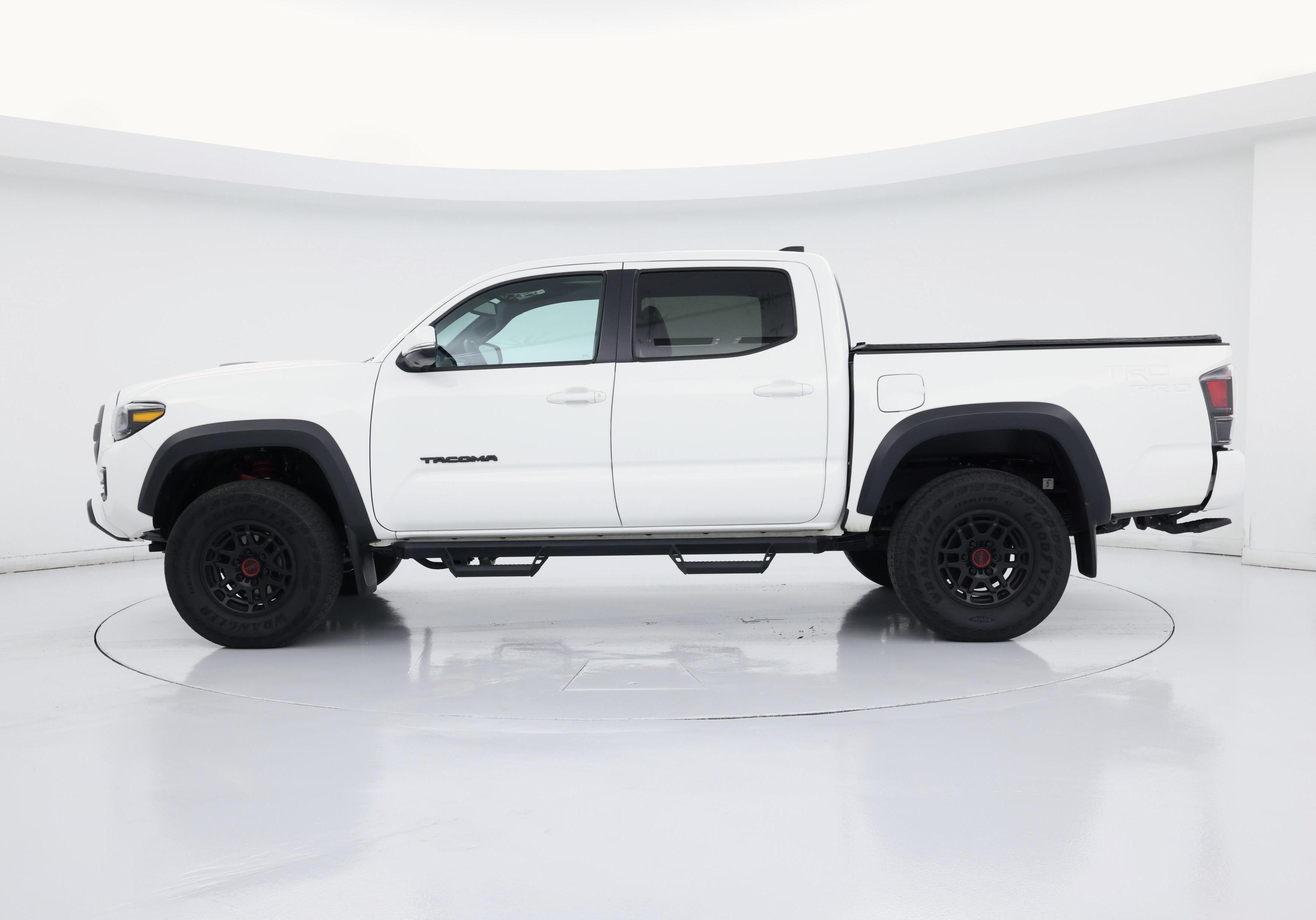 Thumbnail: 2023 Toyota Tacoma - 3