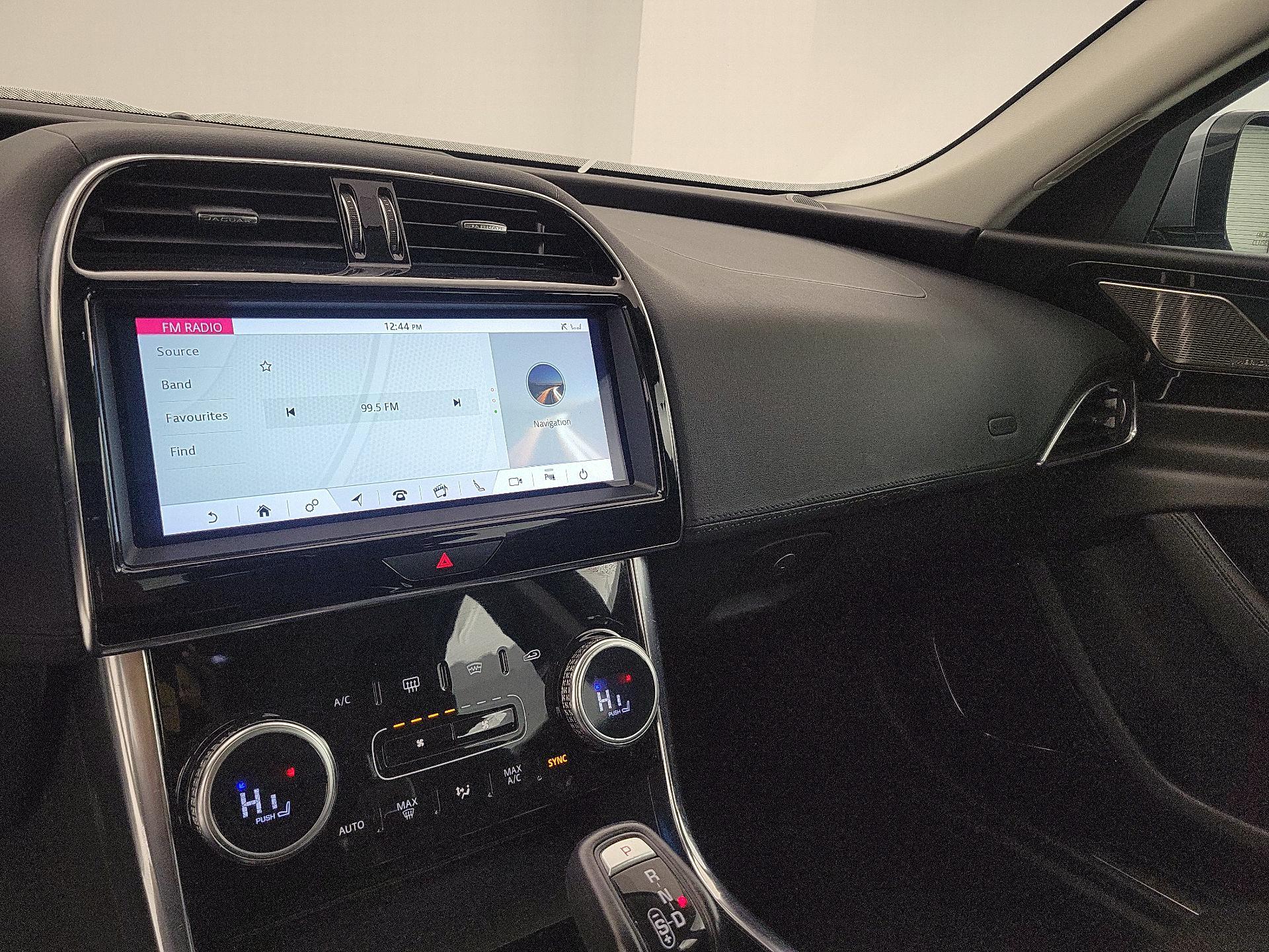 Thumbnail: 2020 Jaguar XE - 16