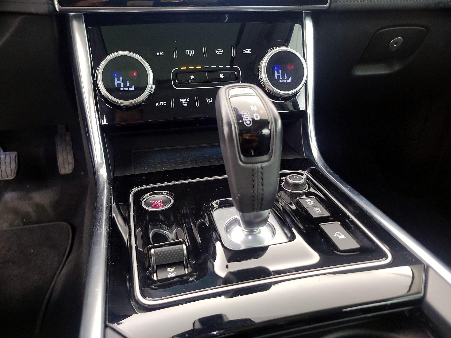 Thumbnail: 2020 Jaguar XE - 17