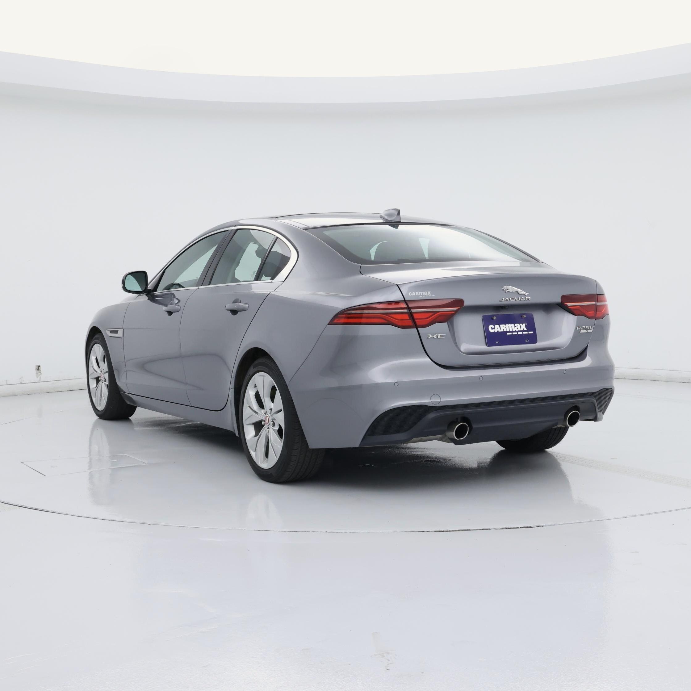 Thumbnail: 2020 Jaguar XE - 2