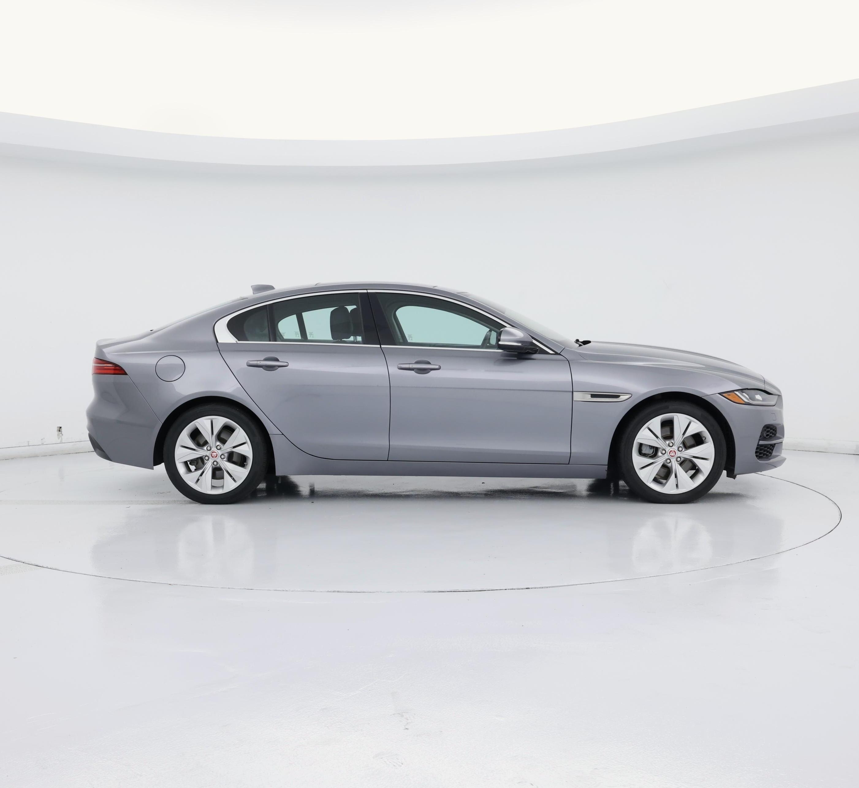 Thumbnail: 2020 Jaguar XE - 7
