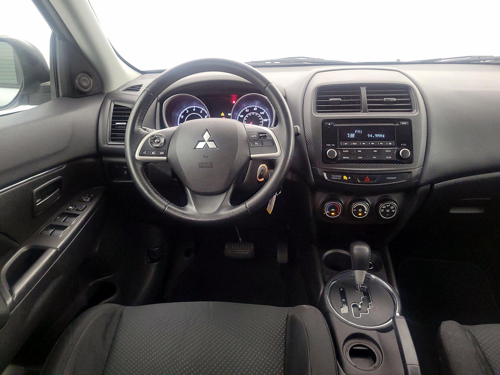 Thumbnail: 2015 Mitsubishi Outlander Sport - 10