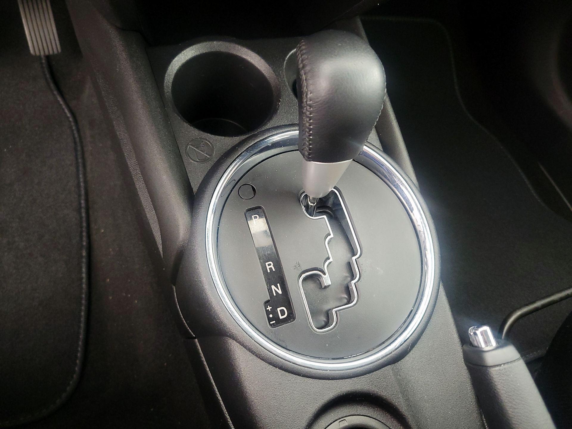 Thumbnail: 2015 Mitsubishi Outlander Sport - 16