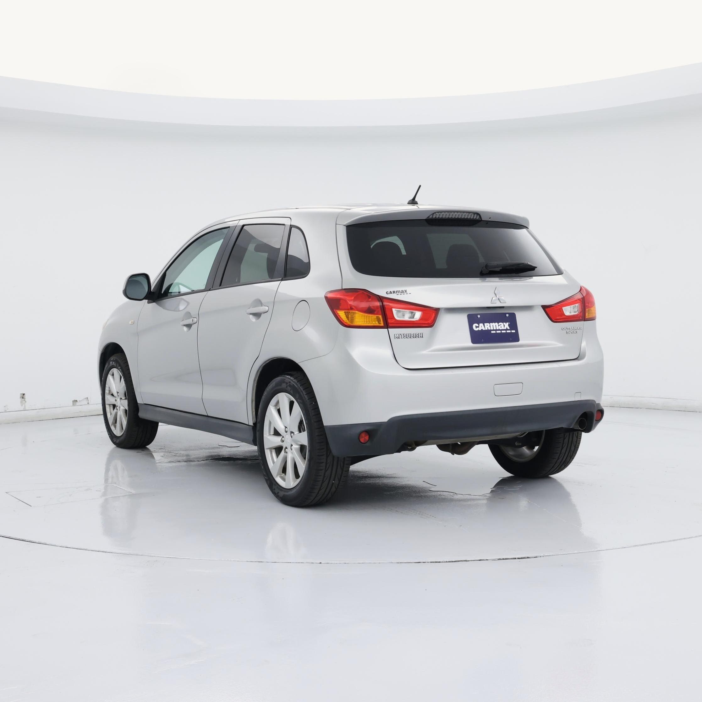 Thumbnail: 2015 Mitsubishi Outlander Sport - 2