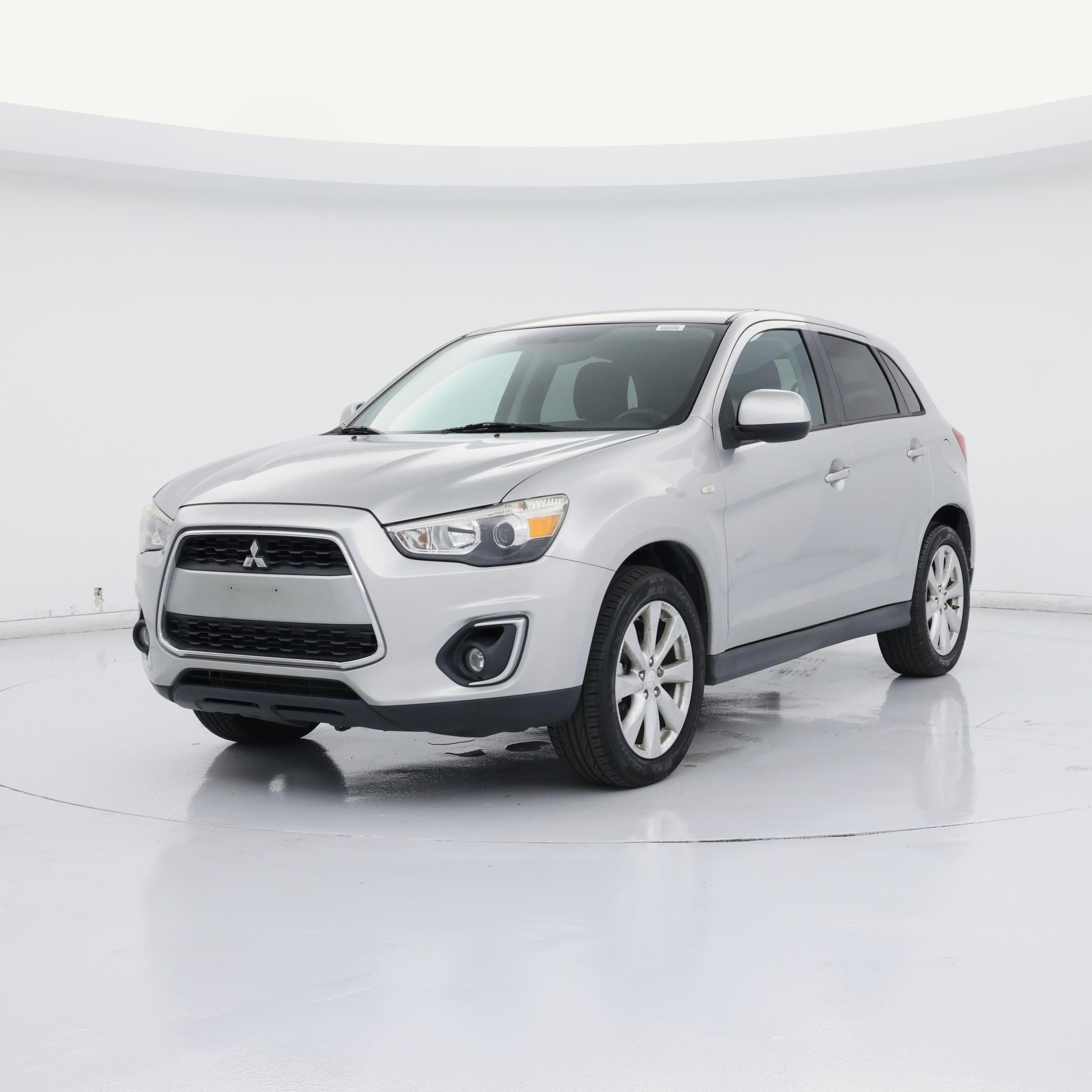 Thumbnail: 2015 Mitsubishi Outlander Sport - 4