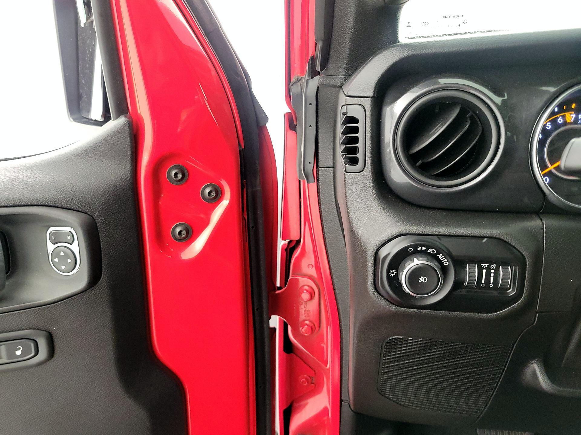 Thumbnail: 2021 Jeep Wrangler - 13