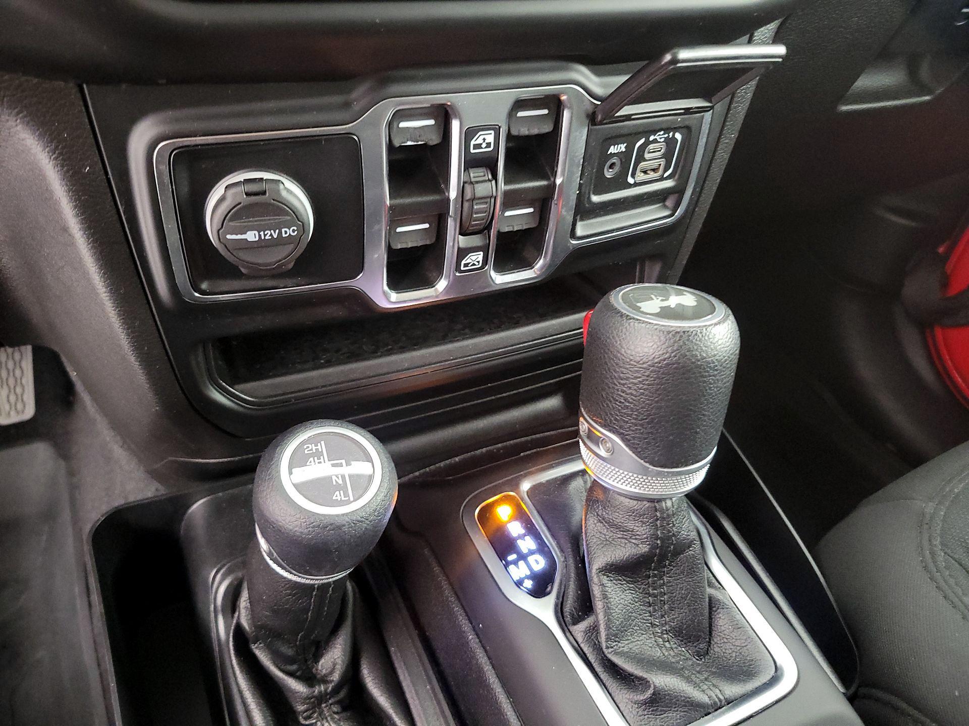 Thumbnail: 2021 Jeep Wrangler - 18