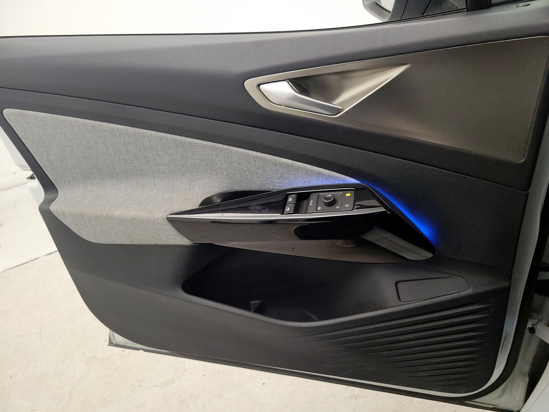 Thumbnail: 2023 Volkswagen ID.4 - 12